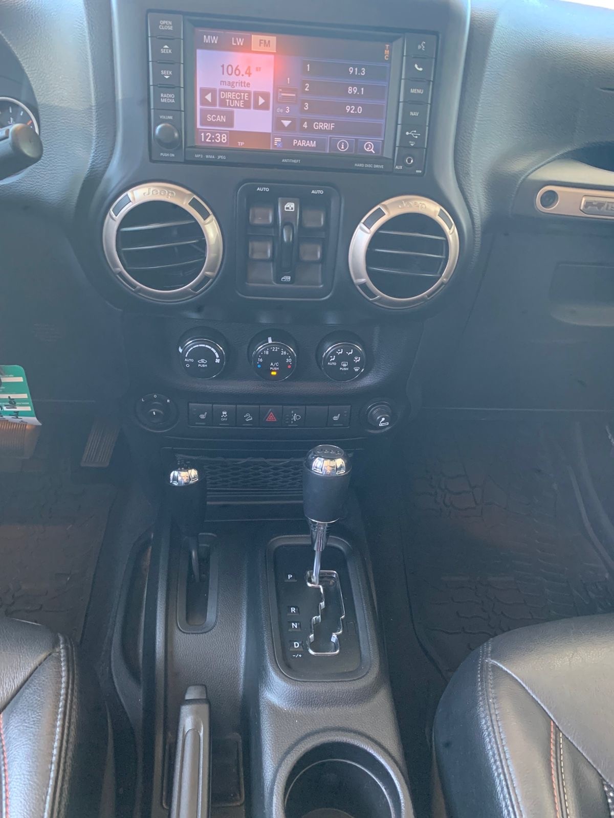 JEEP Wrangler 2.8CRD Unlimited 75th Anniversary Automat-image-8