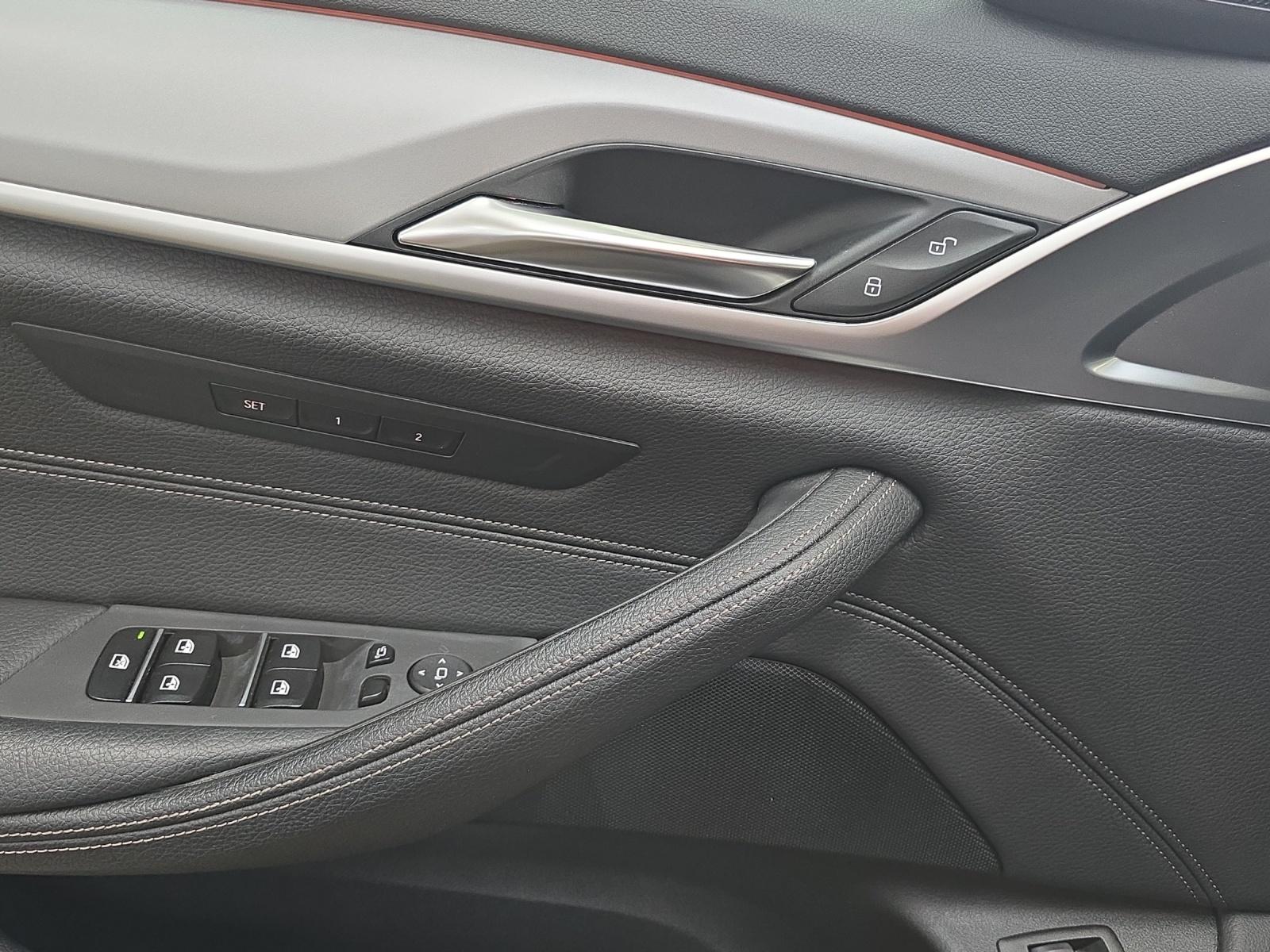 BMW 520d xDrive Touring-image-19