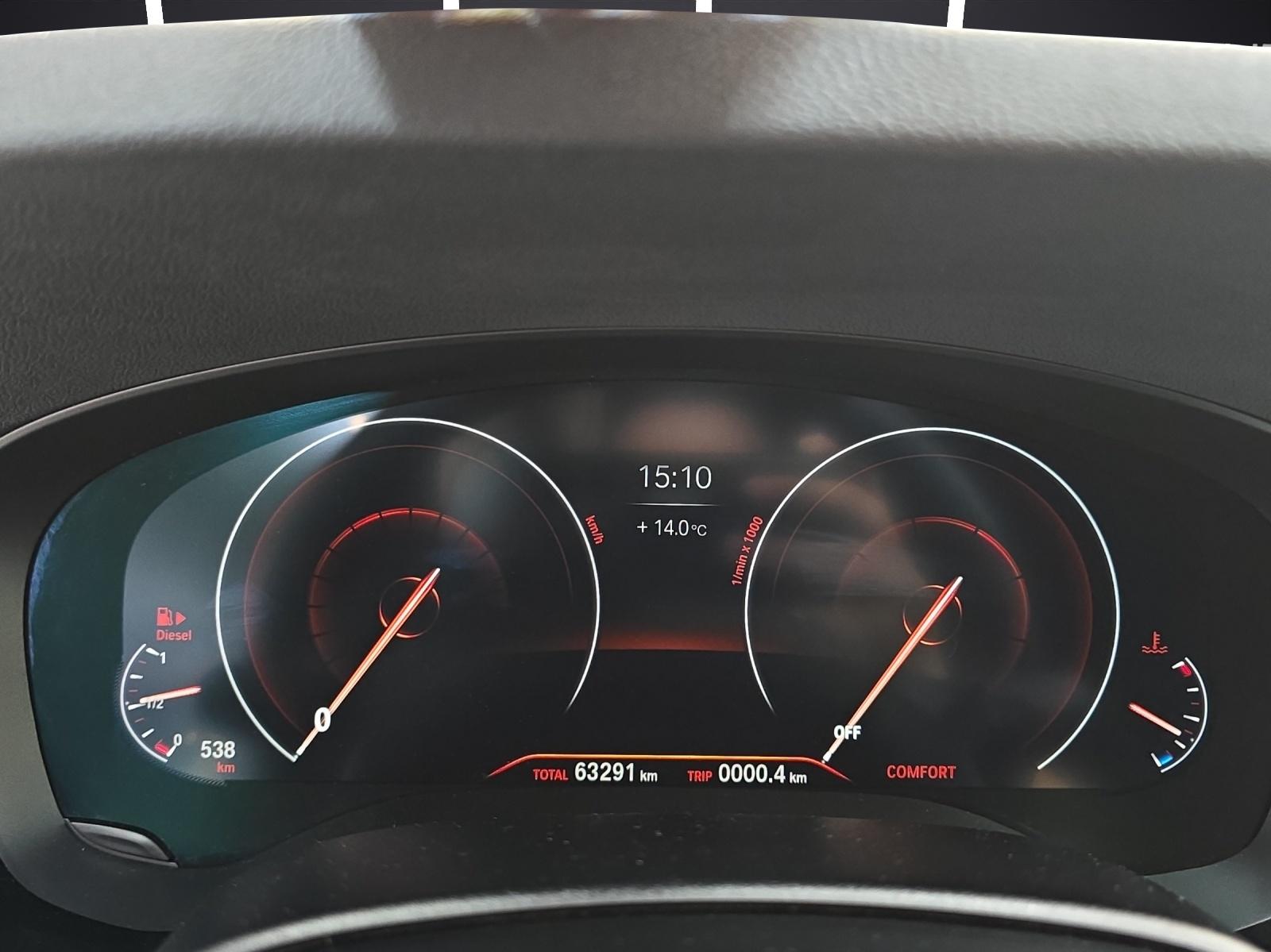 BMW 520d xDrive Touring-image-15