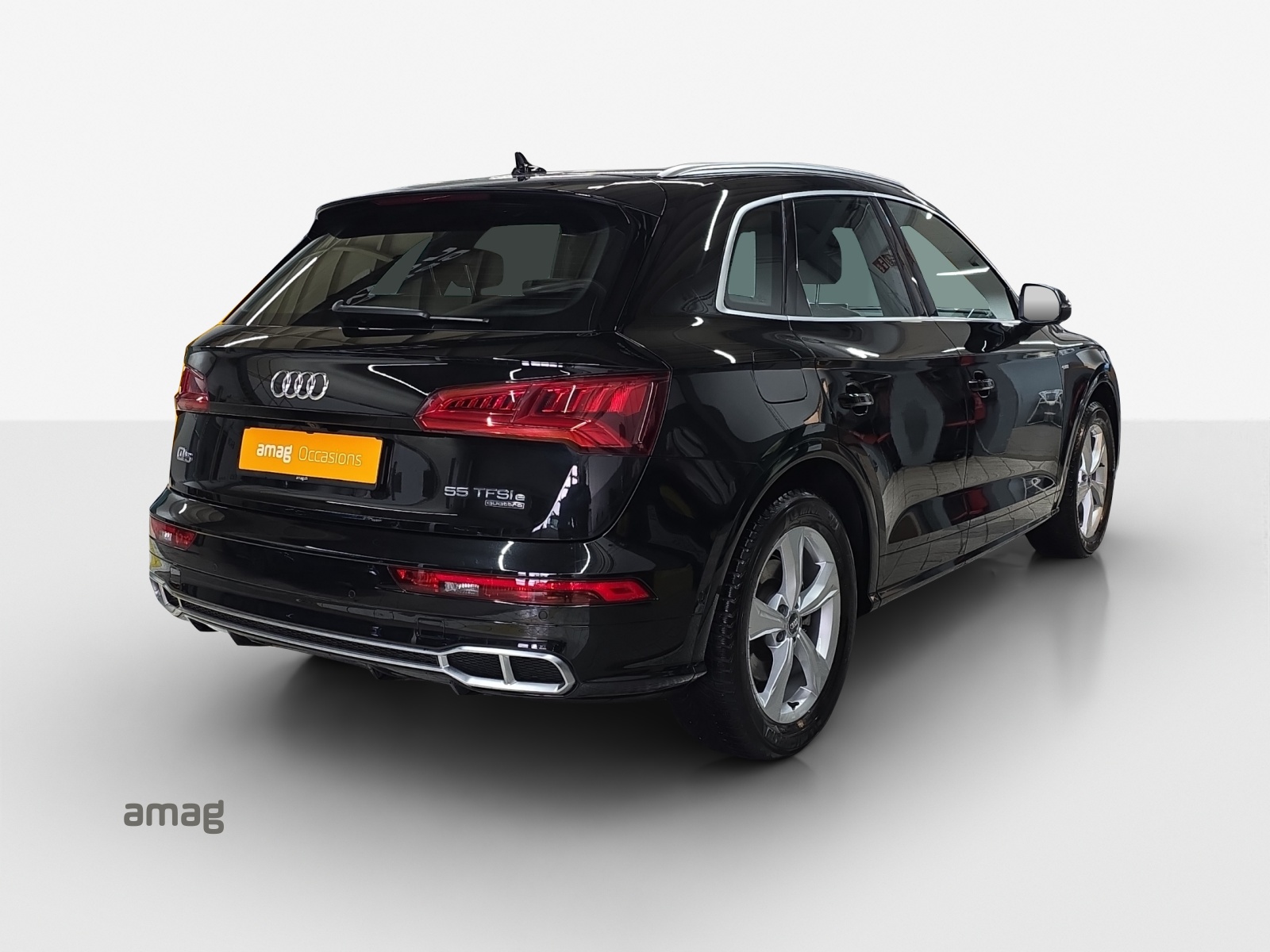 AUDI Q5 55 TFSI e sport quattro-image-4