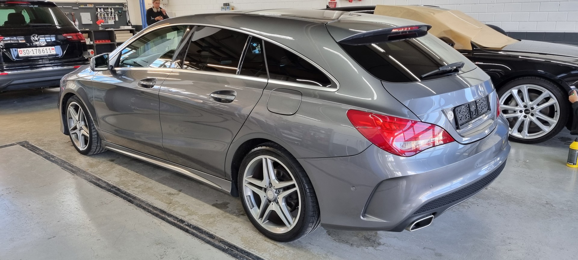 MERCEDES-BENZ CLA Shooting Brake 250 AMG Line 7G-DCT 4Matic-image-2