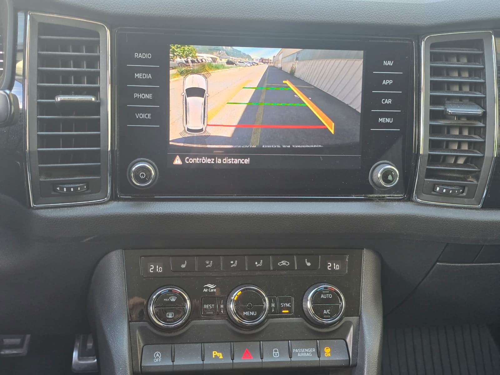 SKODA Kodiaq 2.0 TSI Scout 4x4-image-11