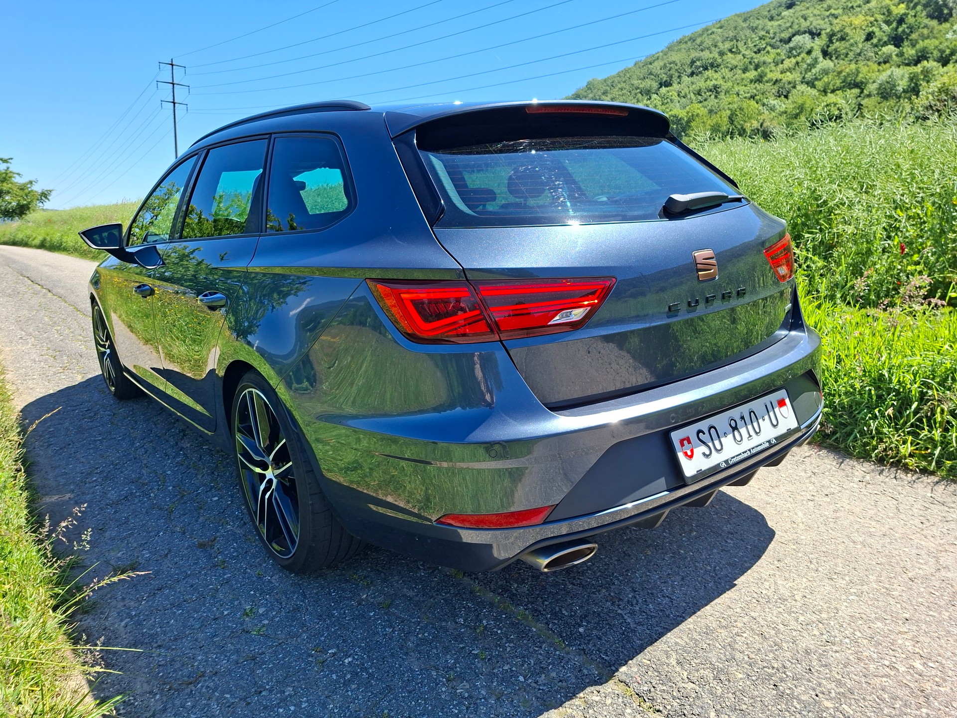 SEAT Leon ST 2.0 TSI Cupra 300 4 Drive DSG-image-6