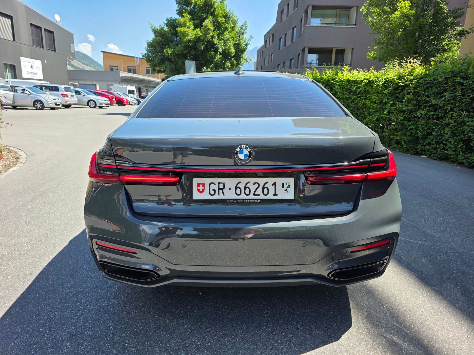 BMW 730d xDrive 48V M Sport Steptronic-image-3