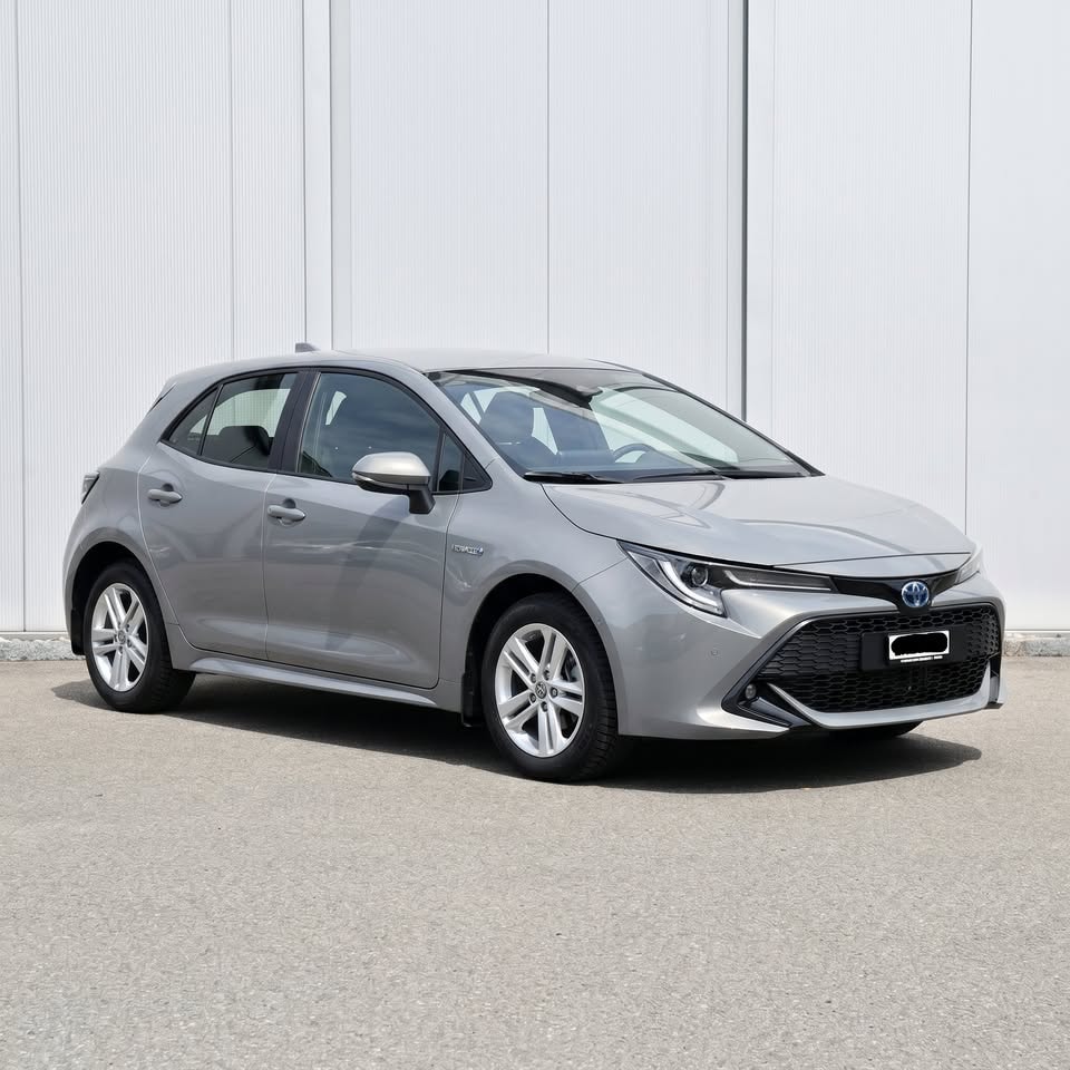 TOYOTA Corolla 1.8 HSD Dynamic e-CVT Hybrid