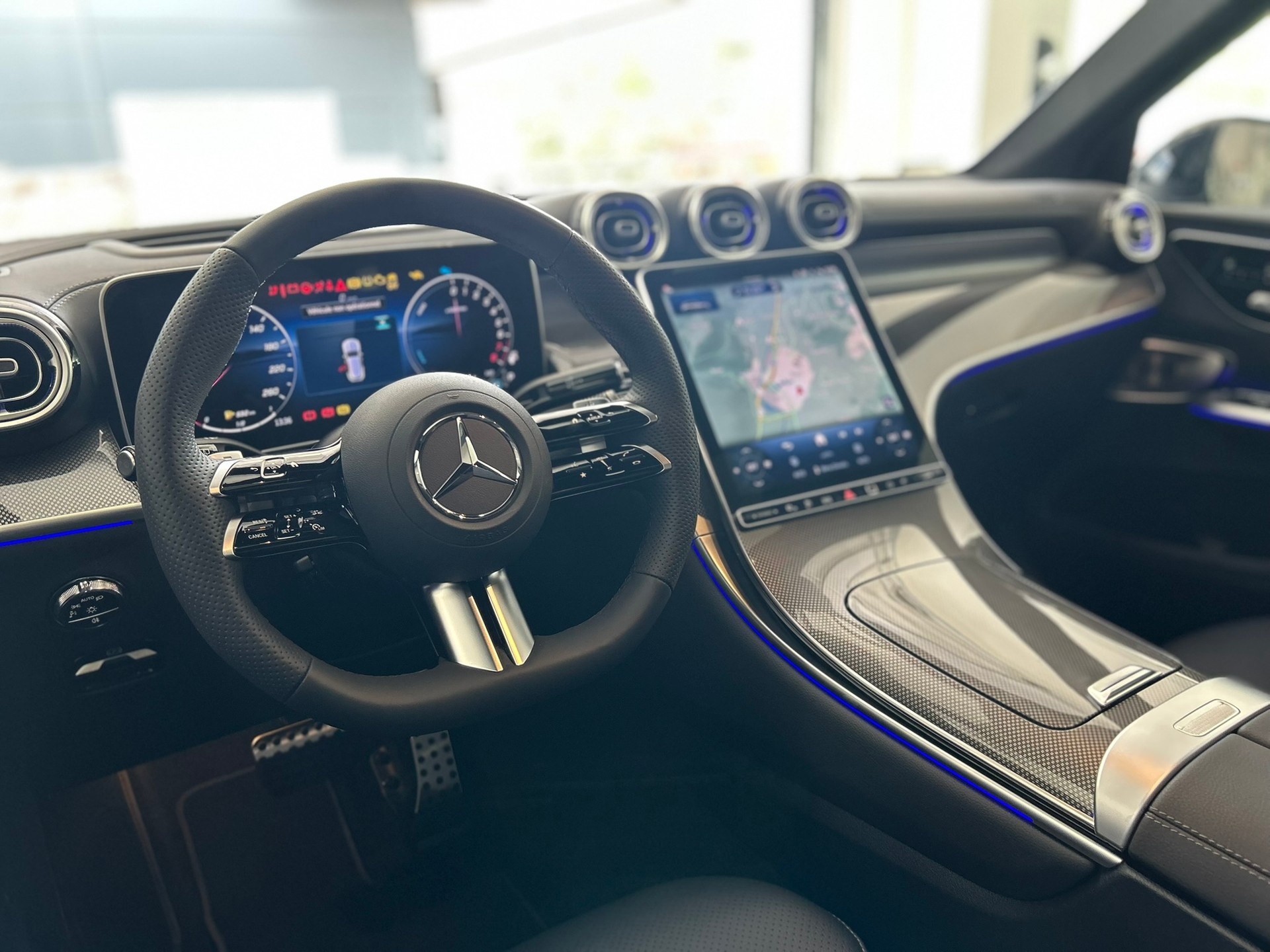 MERCEDES-BENZ GLC 400 e 4Matic AMG Line EQ Star 9G-Tronic-image-13