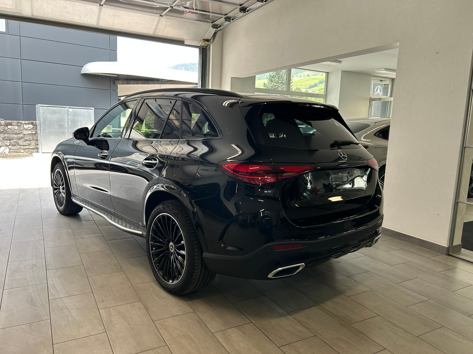 MERCEDES-BENZ GLC 400 e 4Matic AMG Line EQ Star 9G-Tronic-image-6