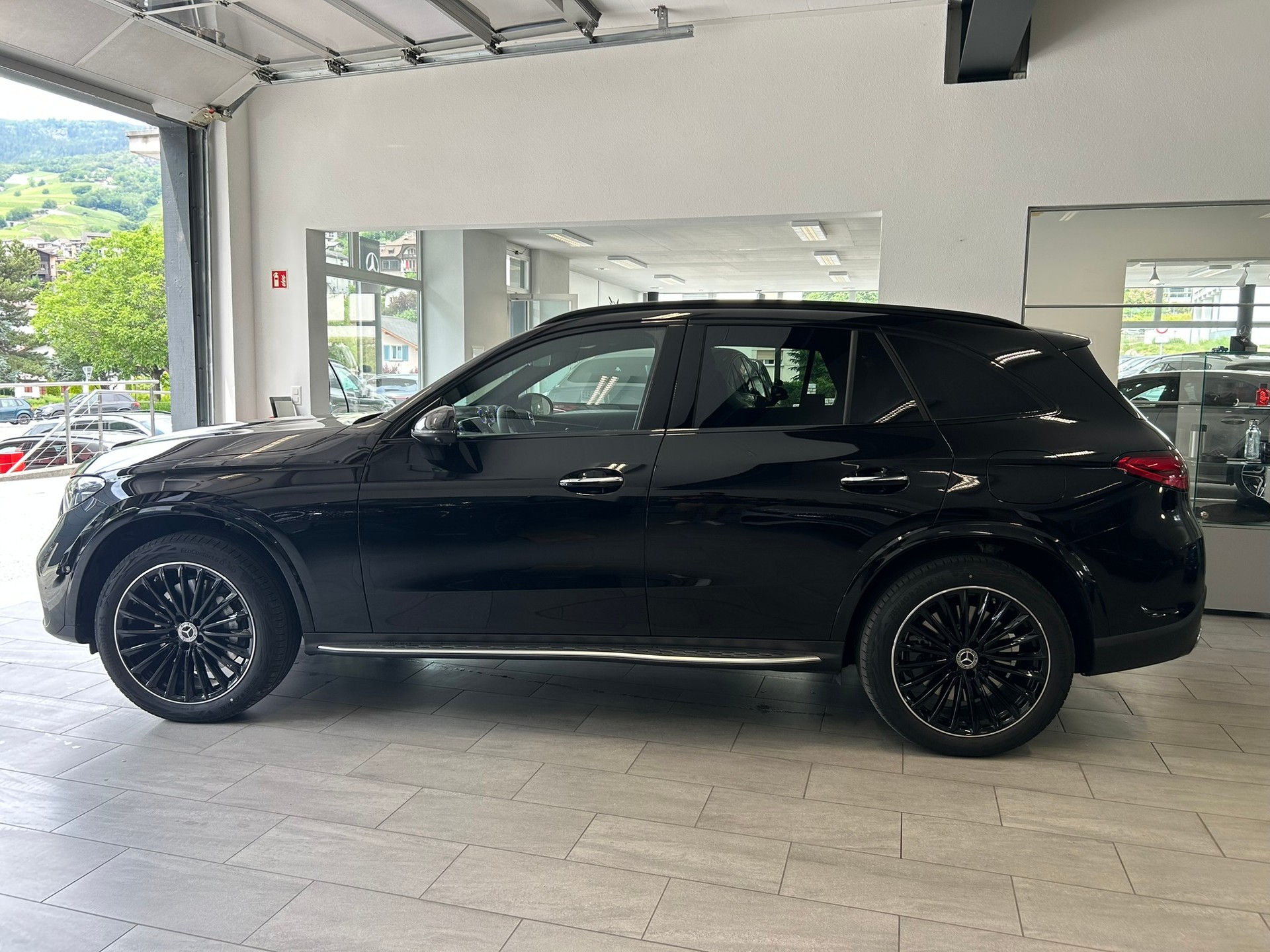 MERCEDES-BENZ GLC 400 e 4Matic AMG Line EQ Star 9G-Tronic-image-7