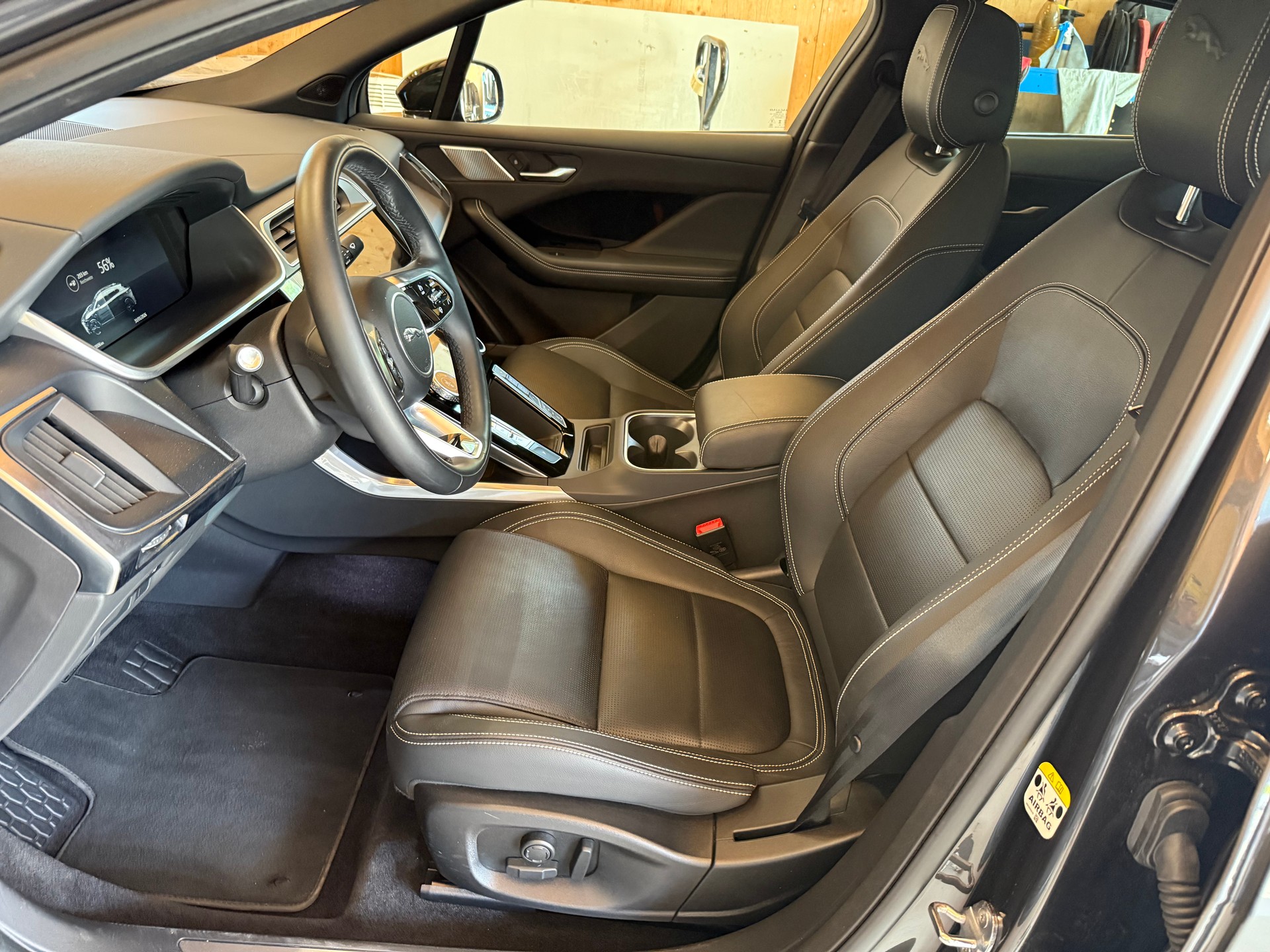 JAGUAR I-Pace EV400 SE AWD-image-6
