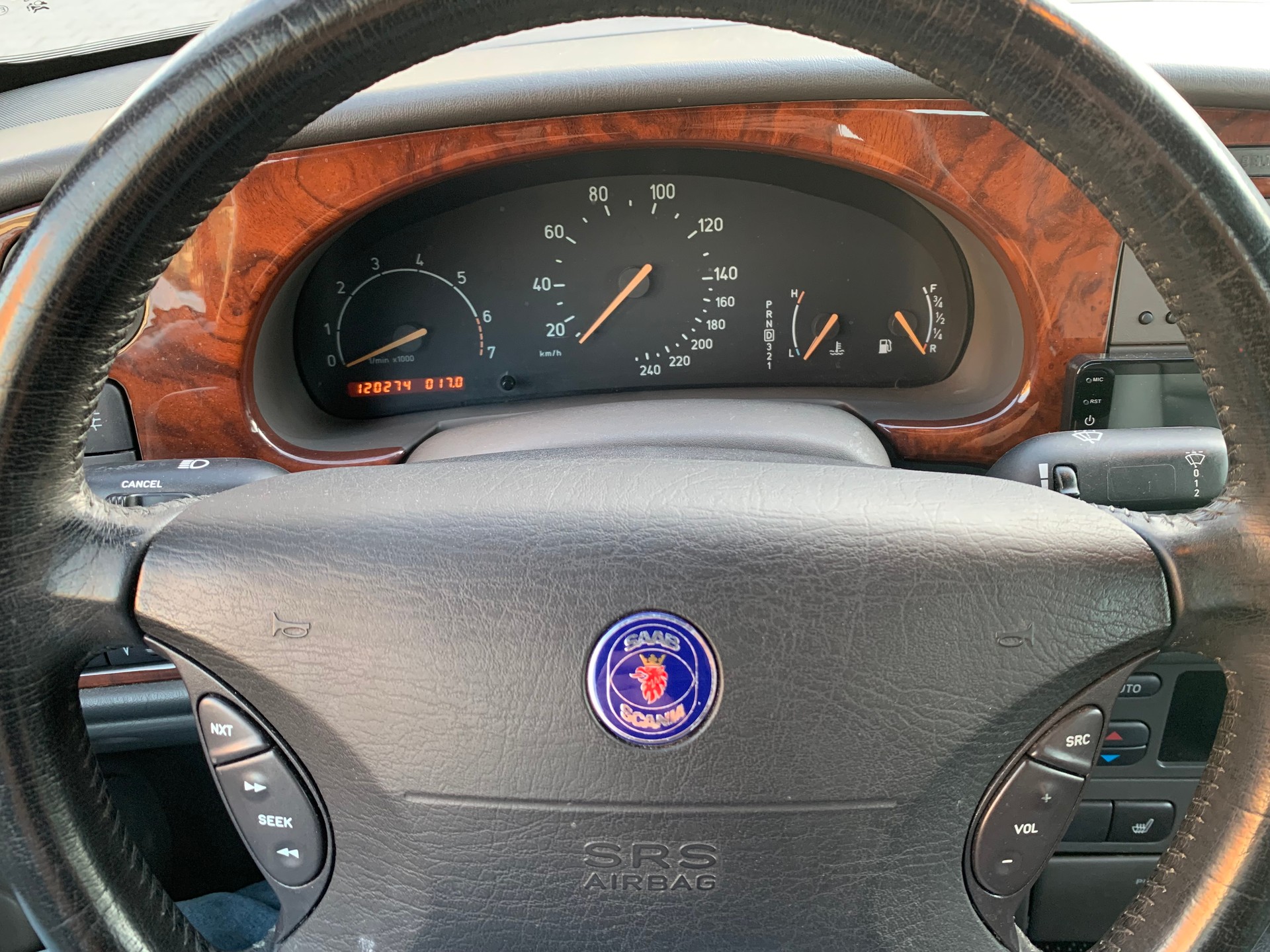 SAAB 9-3 2.0i-16 LPT SE-image-9