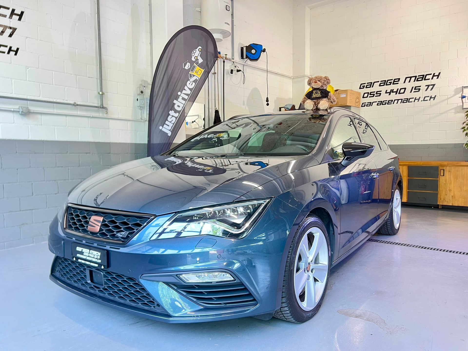 SEAT Leon ST 2.0 TSI Cupra 300 4 Drive DSG ✅-showroom-element-1