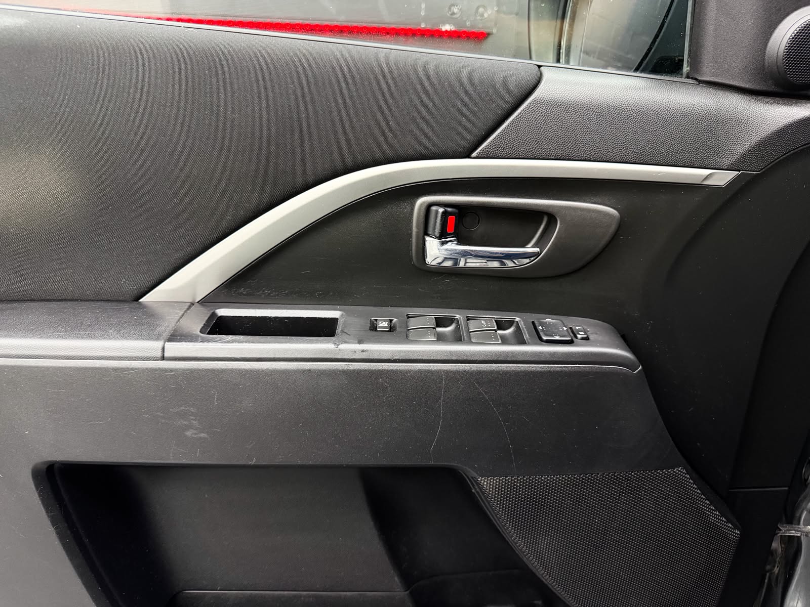 MAZDA 5 2.0 16V Sport Activematic *AHK* *7Plätzer*-image-17