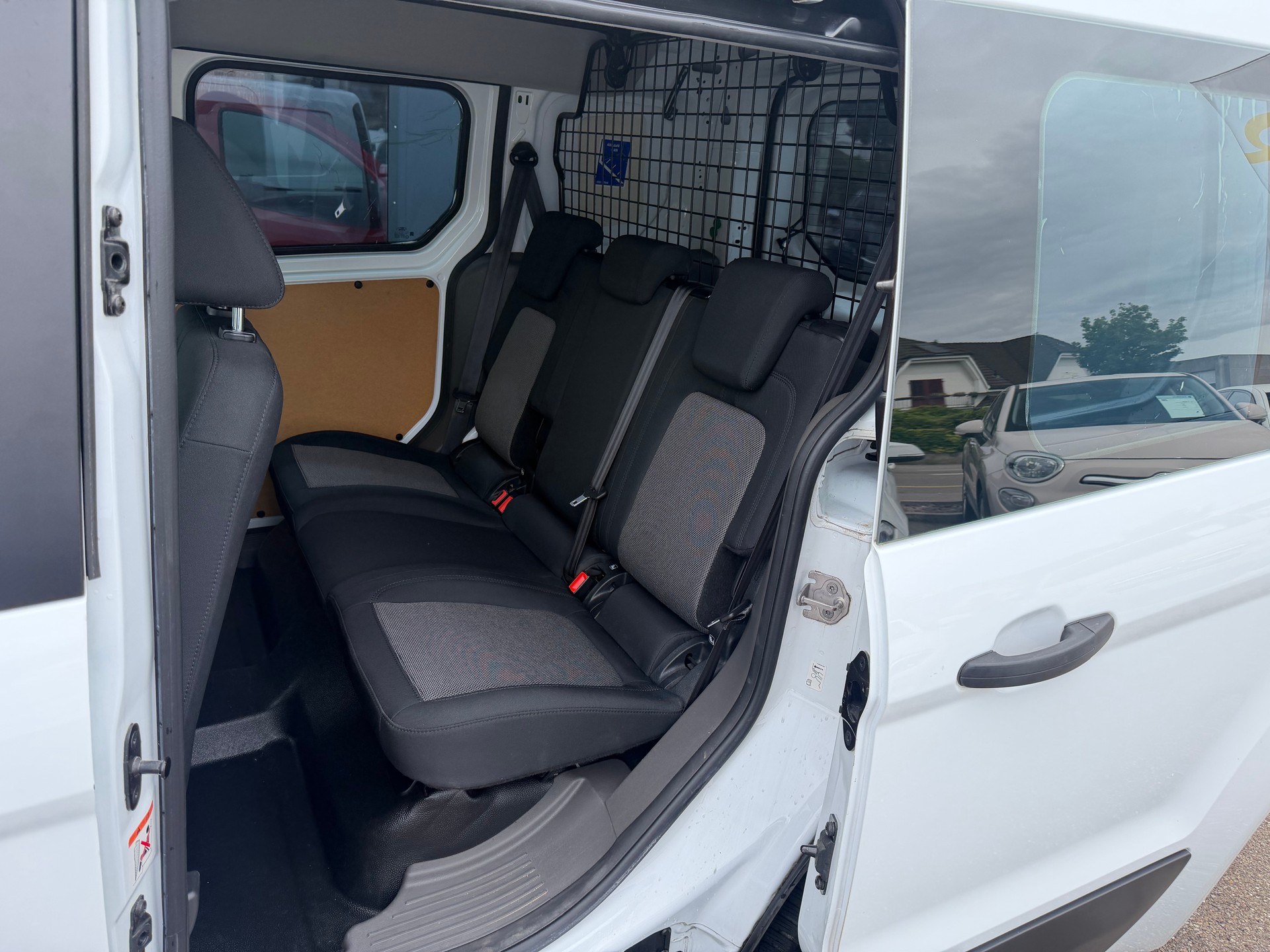 FORD Transit Connect Van T220 DCIV 1.5 EcoBlue Ambiente-image-10