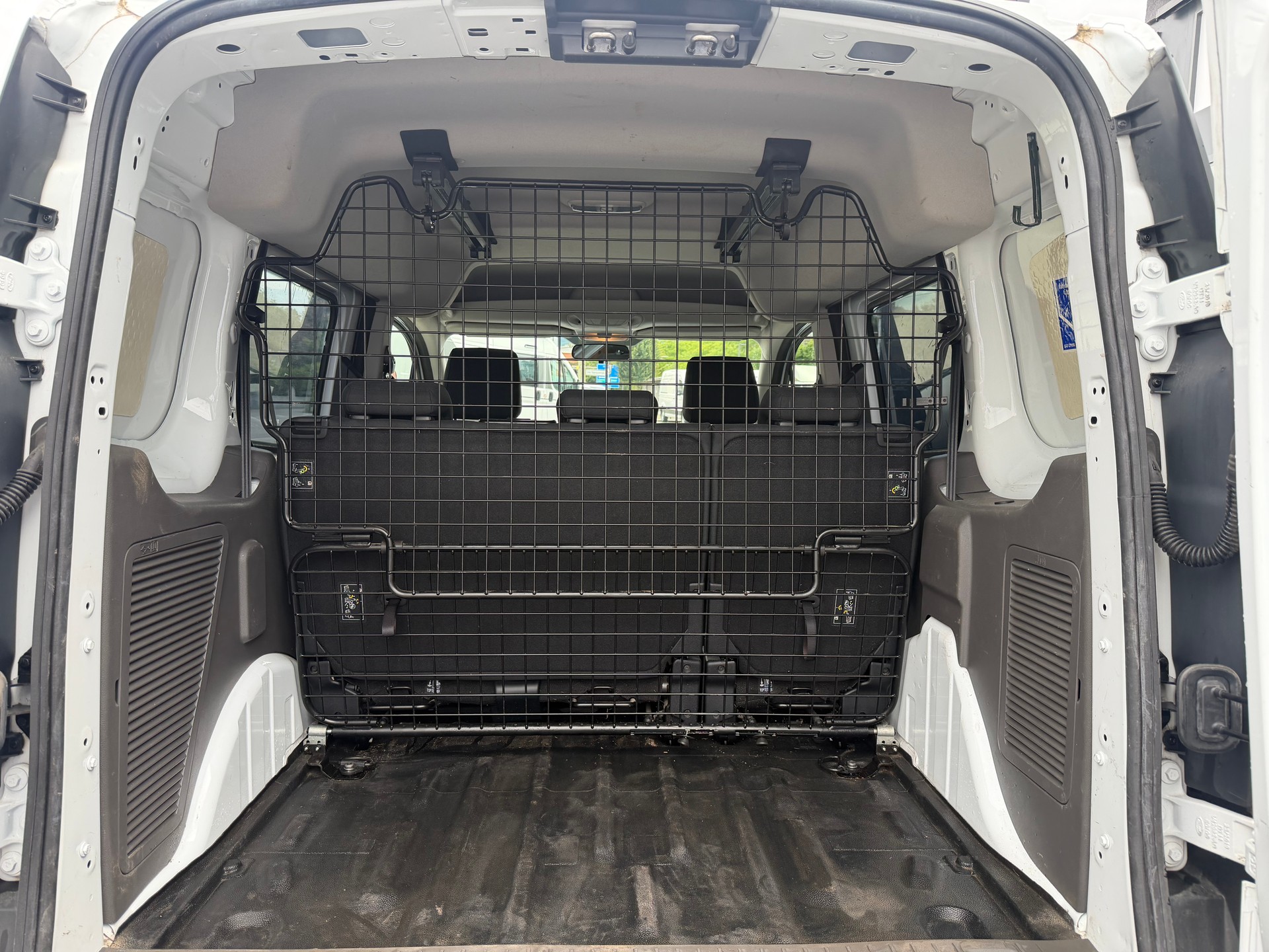 FORD Transit Connect Van T220 DCIV 1.5 EcoBlue Ambiente-image-12