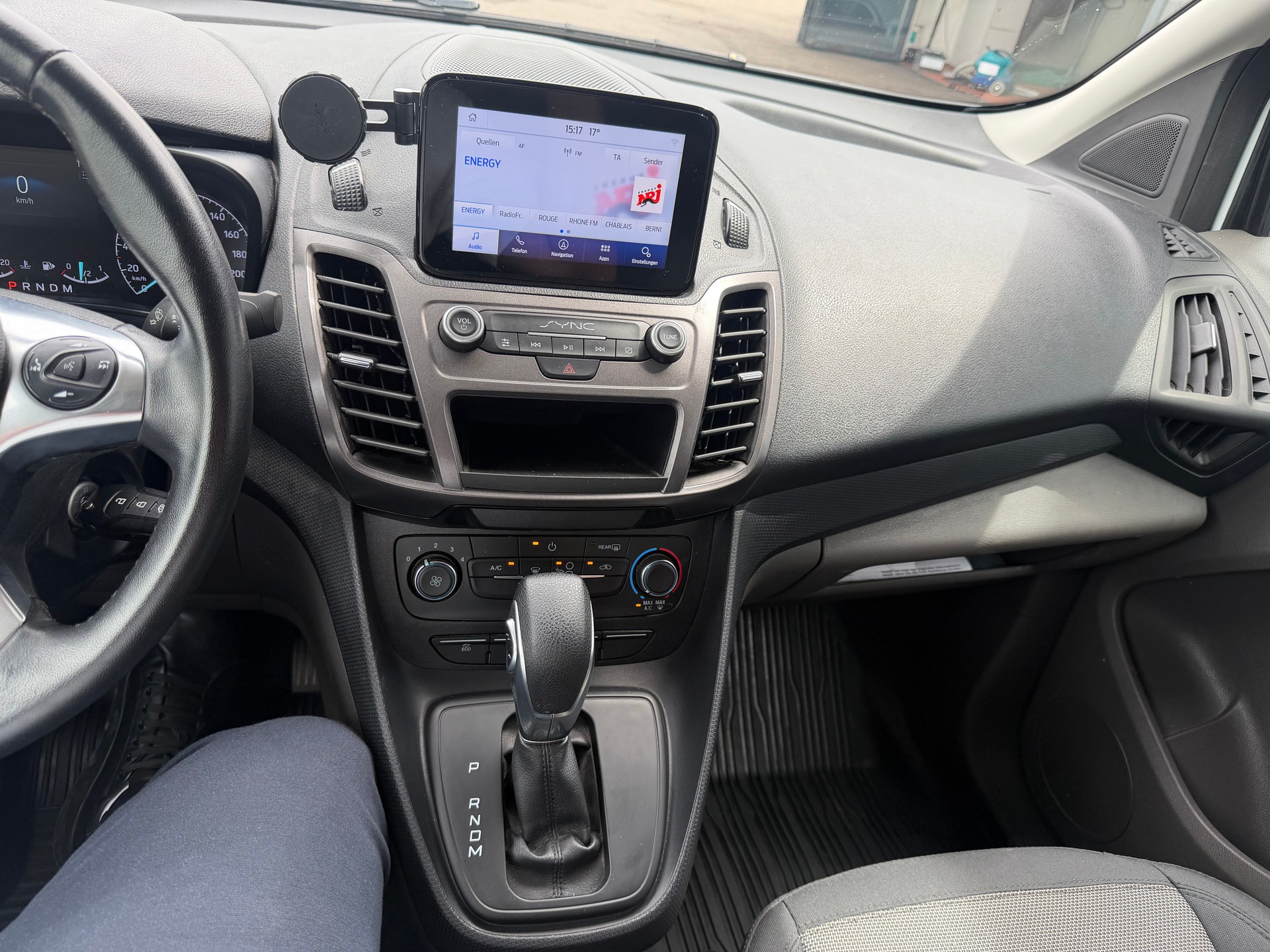 FORD Transit Connect Van T220 DCIV 1.5 EcoBlue Ambiente-image-16
