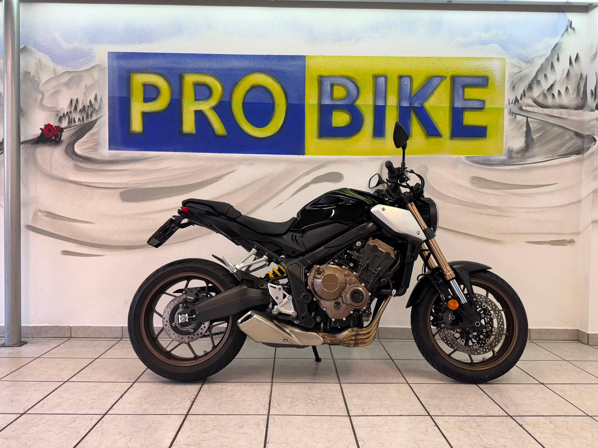 HONDA CB 650 R ABS-image-1