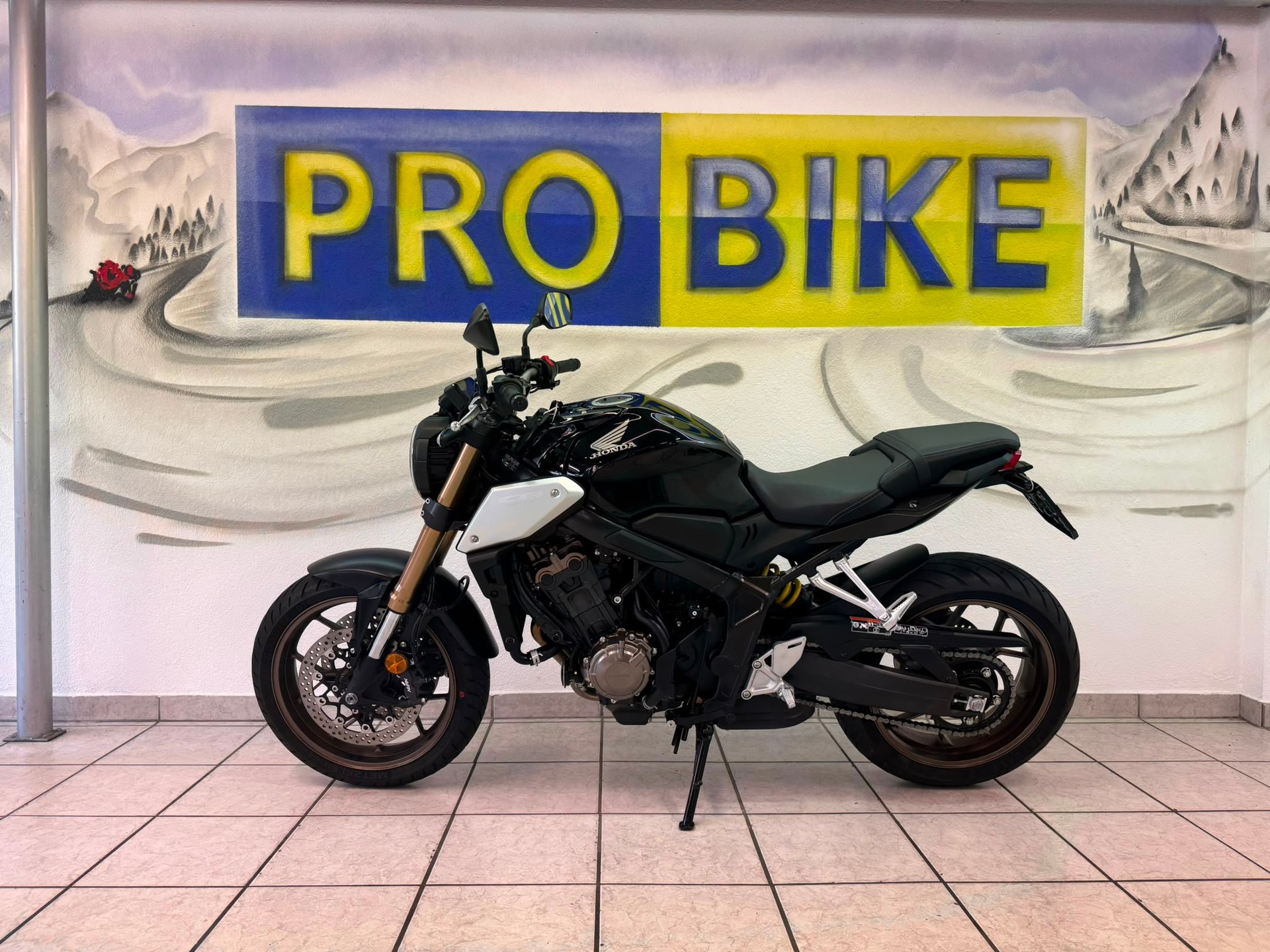 HONDA CB 650 R ABS-image-4