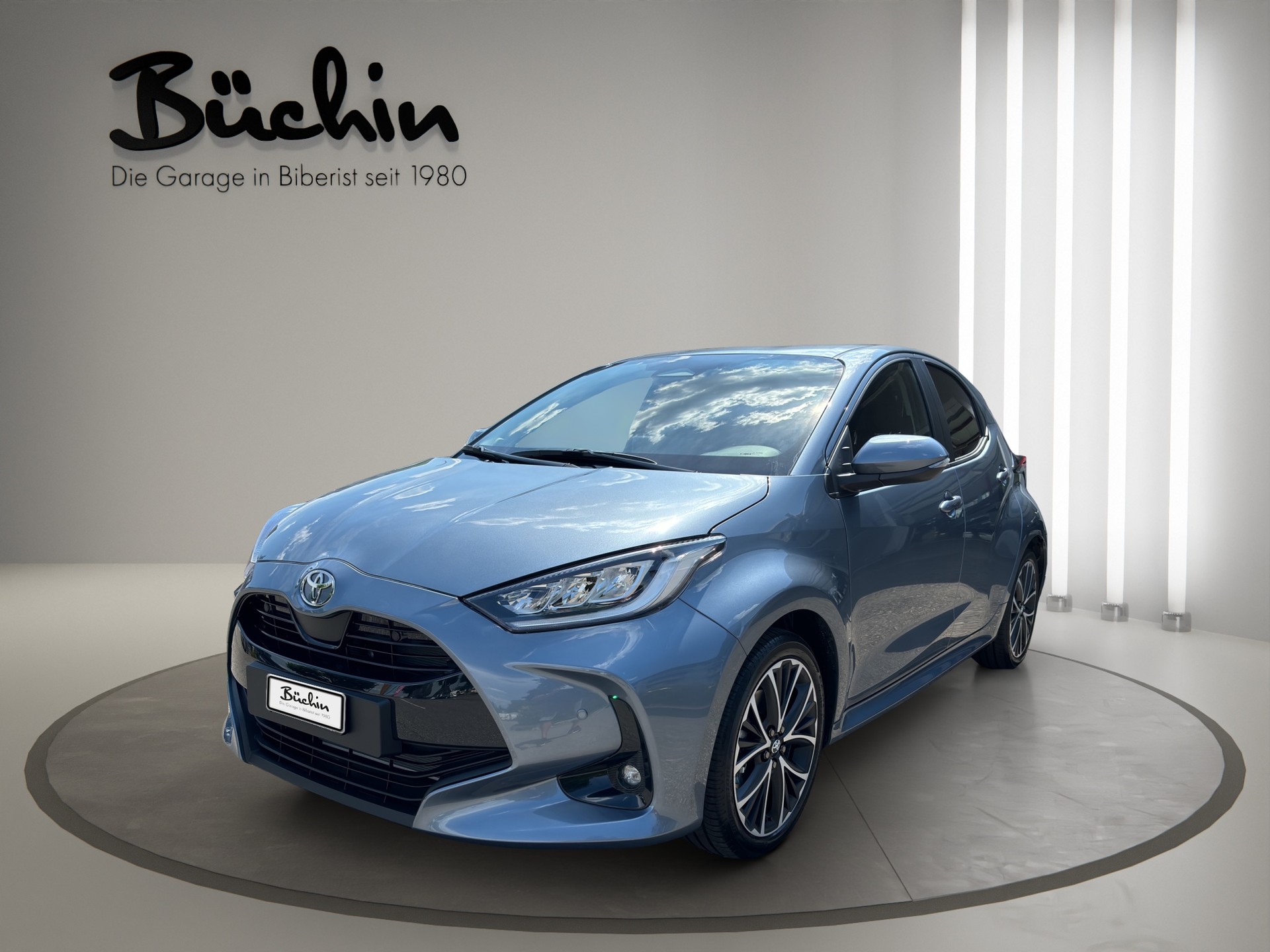 TOYOTA Yaris 1.5 Trend e-CVT-showroom-element-2