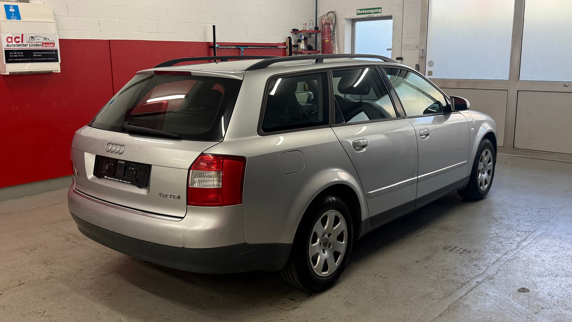 AUDI A4 Avant 1.9 TDI, frisch ab MFK, Servicegepflegt, Zahnriemen bei 252700 km. ersetzt-showroom-element-3