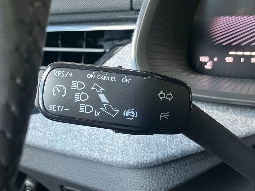 SKODA Kamiq 1.0 TSI Selection DSG-image-16