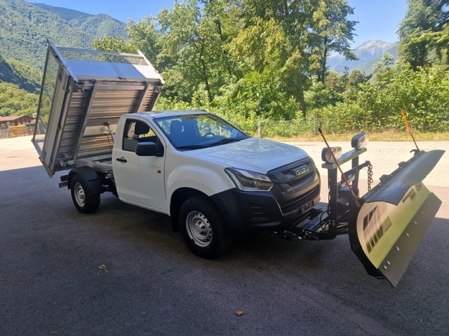 ISUZU D-MAX 1.9 Single Cab Satellite 4x4 - Ponte Ribaltabile 3 Lati in Alluminio - Cala Neve Snow Dogg - Gancio Traino KG. 3500