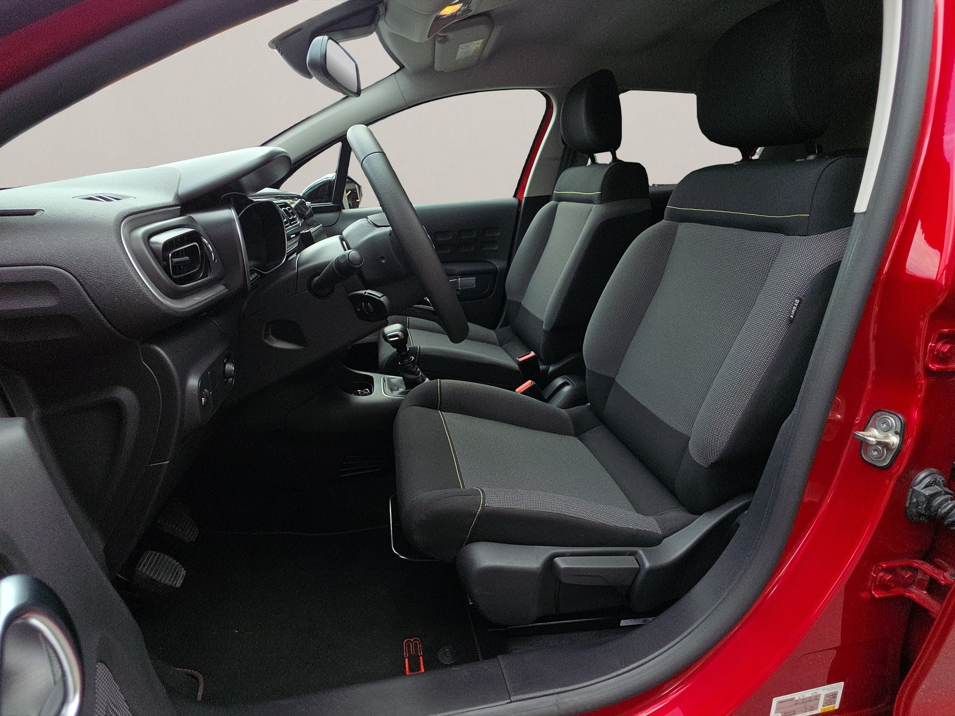 CITROEN C3 1.2i PureTech Shine-image-12