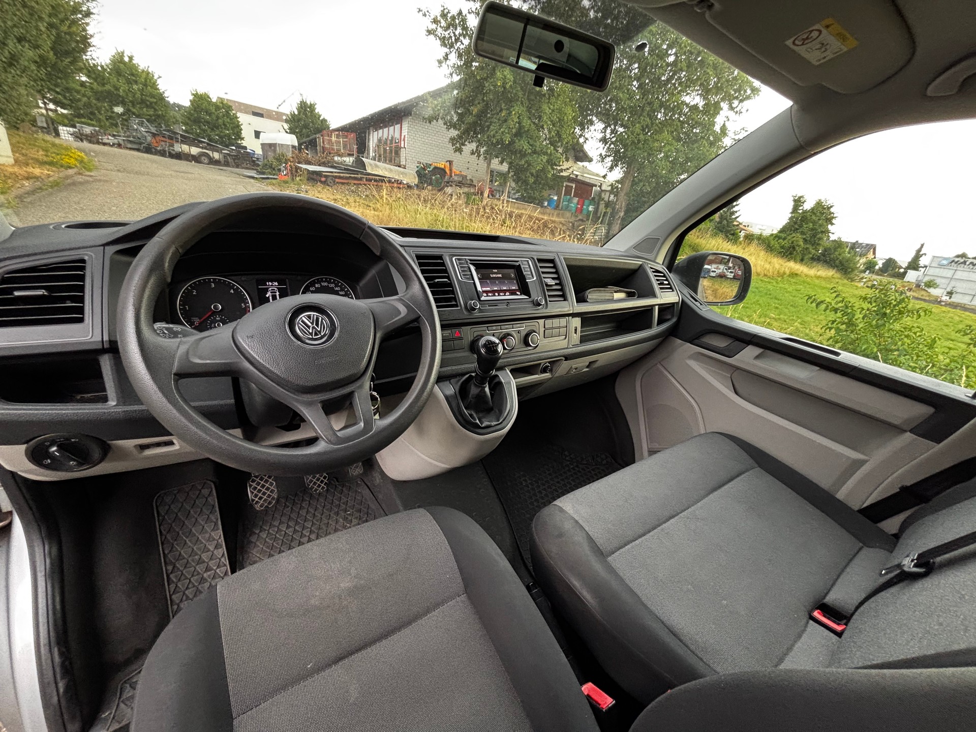 VW T6 2.0 TDI-image-9