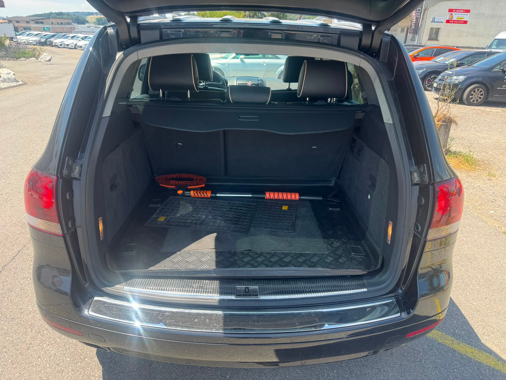 VW TOUAREG-image-11