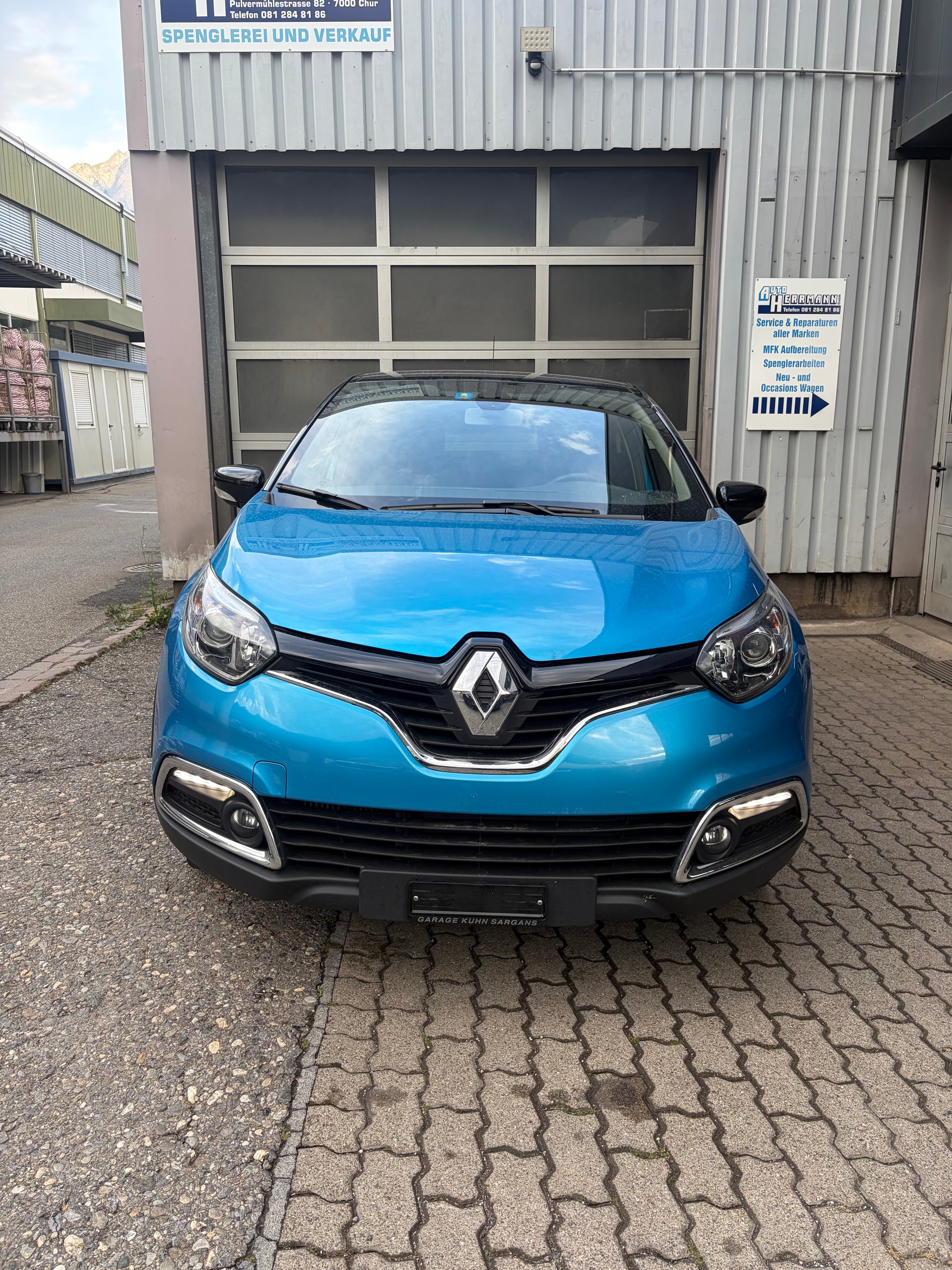 RENAULT Captur 1.2 T 16V Swiss Edition EDC