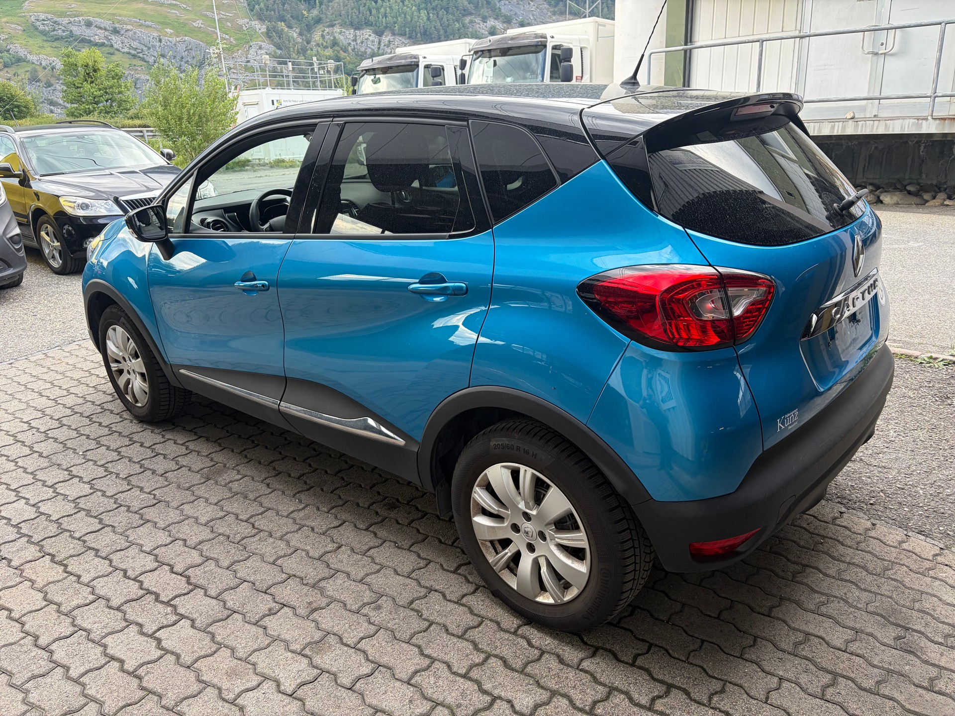 RENAULT Captur 1.2 T 16V Swiss Edition EDC-image-9