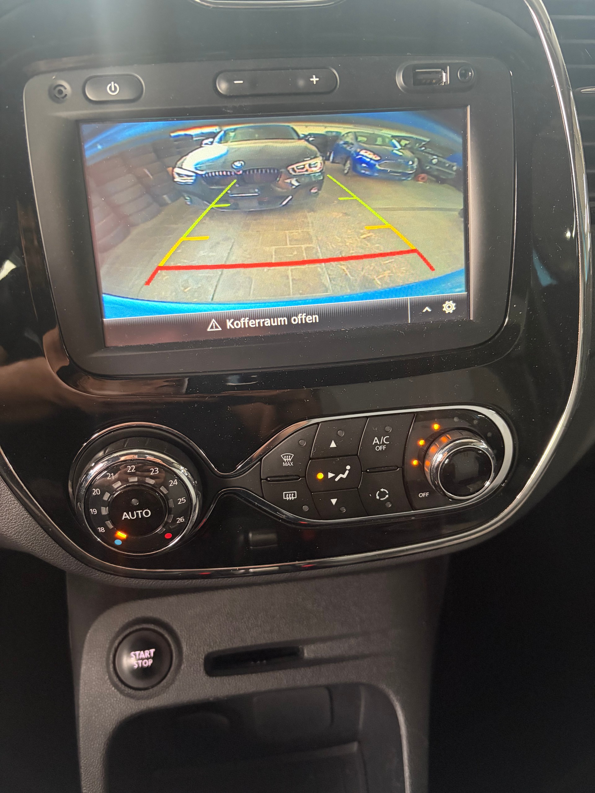 RENAULT Captur 1.2 T 16V Swiss Edition EDC-image-7