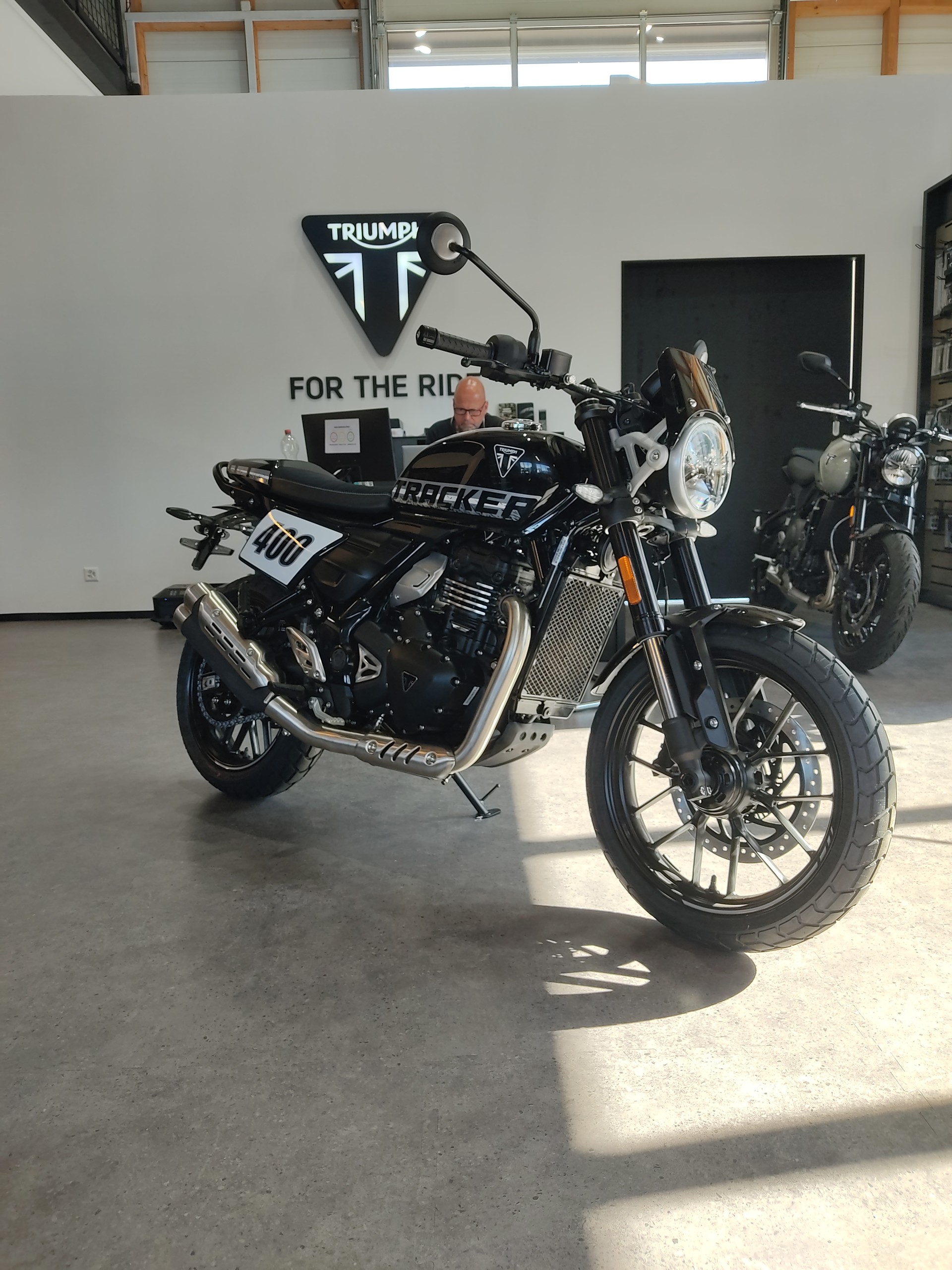 TRIUMPH TRACKER-image-0