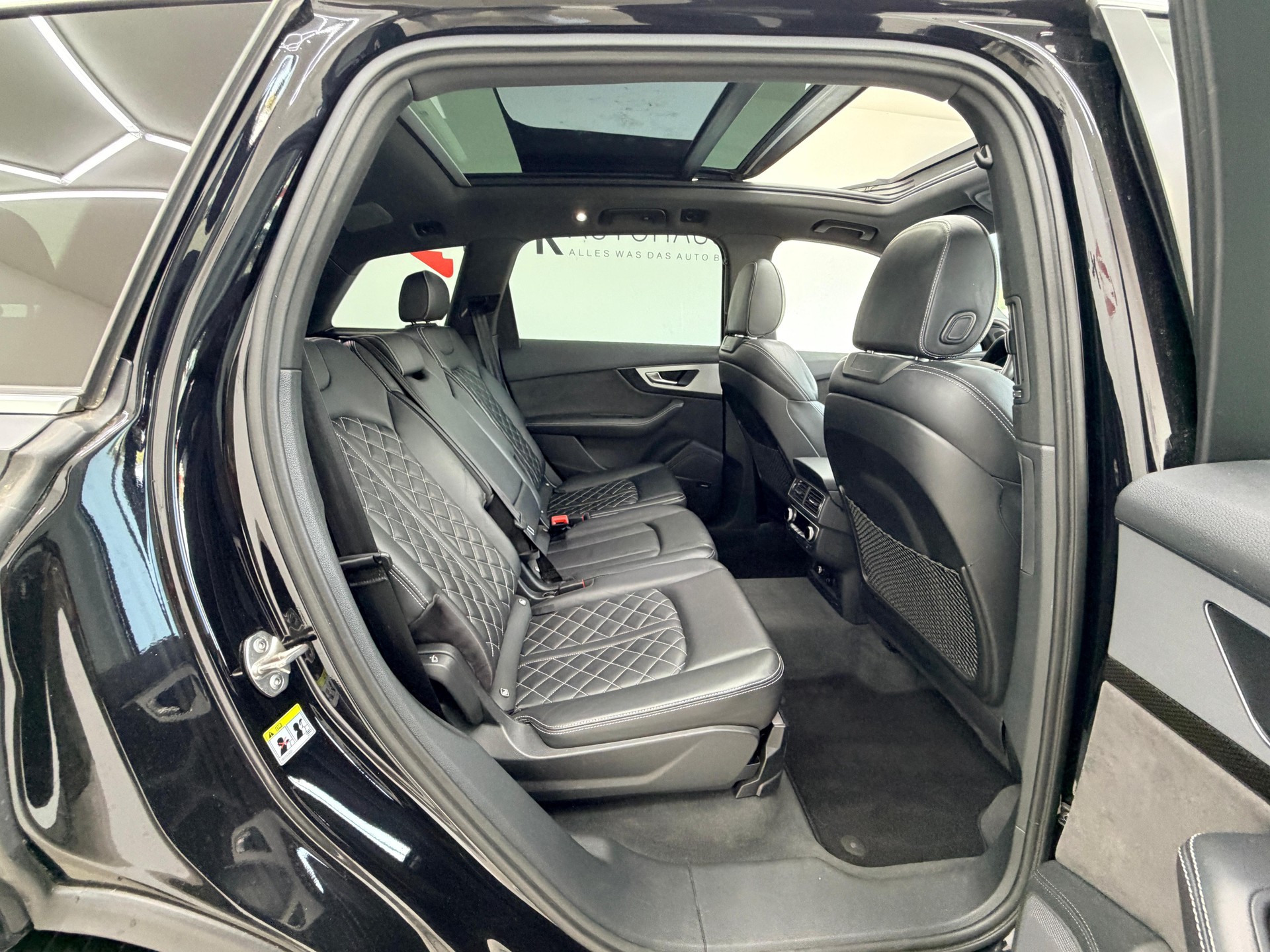 AUDI SQ7 4.0 TDI quattro tiptronic | 7 Plätze | Panorama | ABT-Felgen | Vollaustattung |-image-16