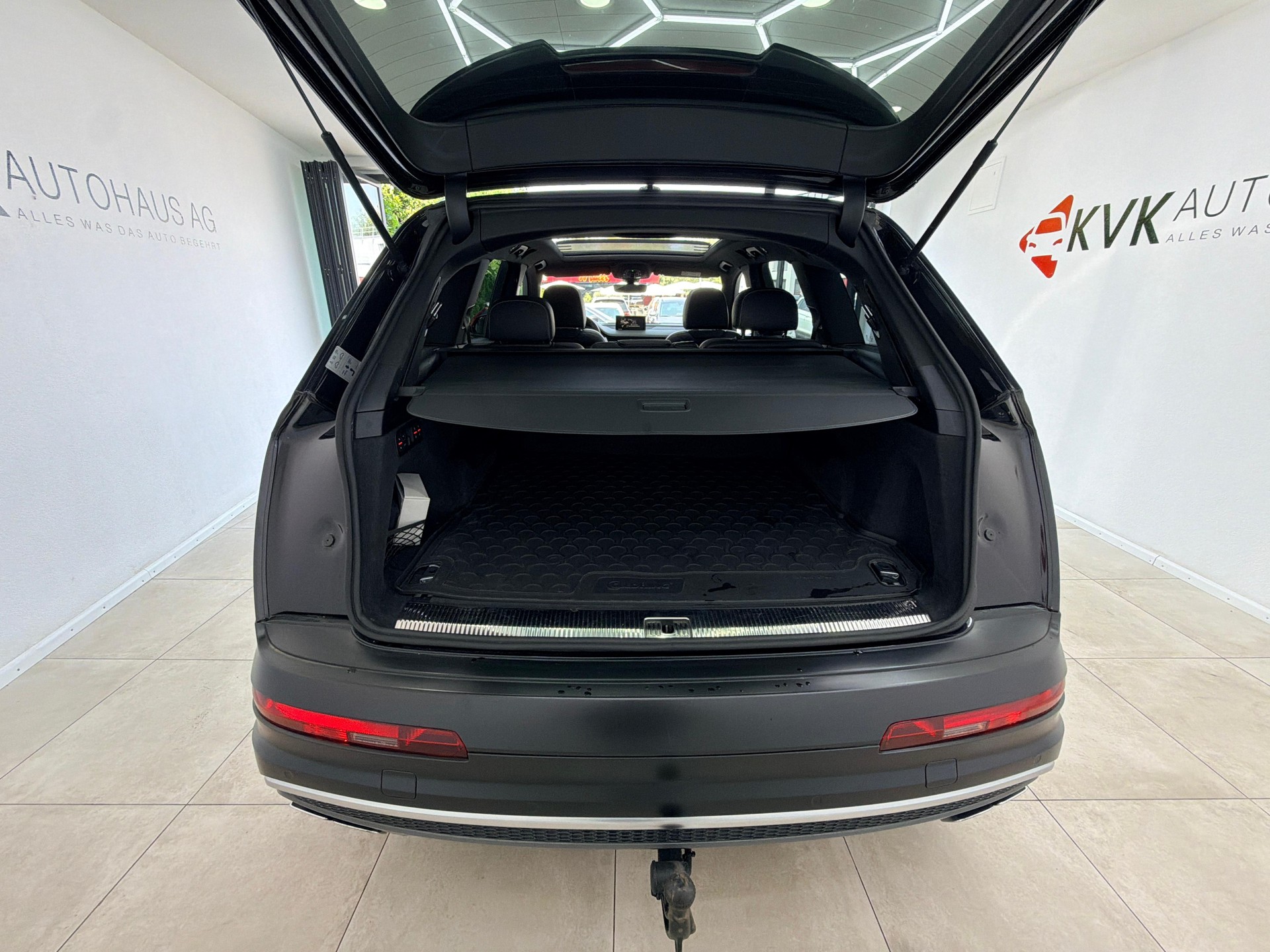 AUDI SQ7 4.0 TDI quattro tiptronic | 7 Plätze | Panorama | ABT-Felgen | Vollaustattung |-image-8