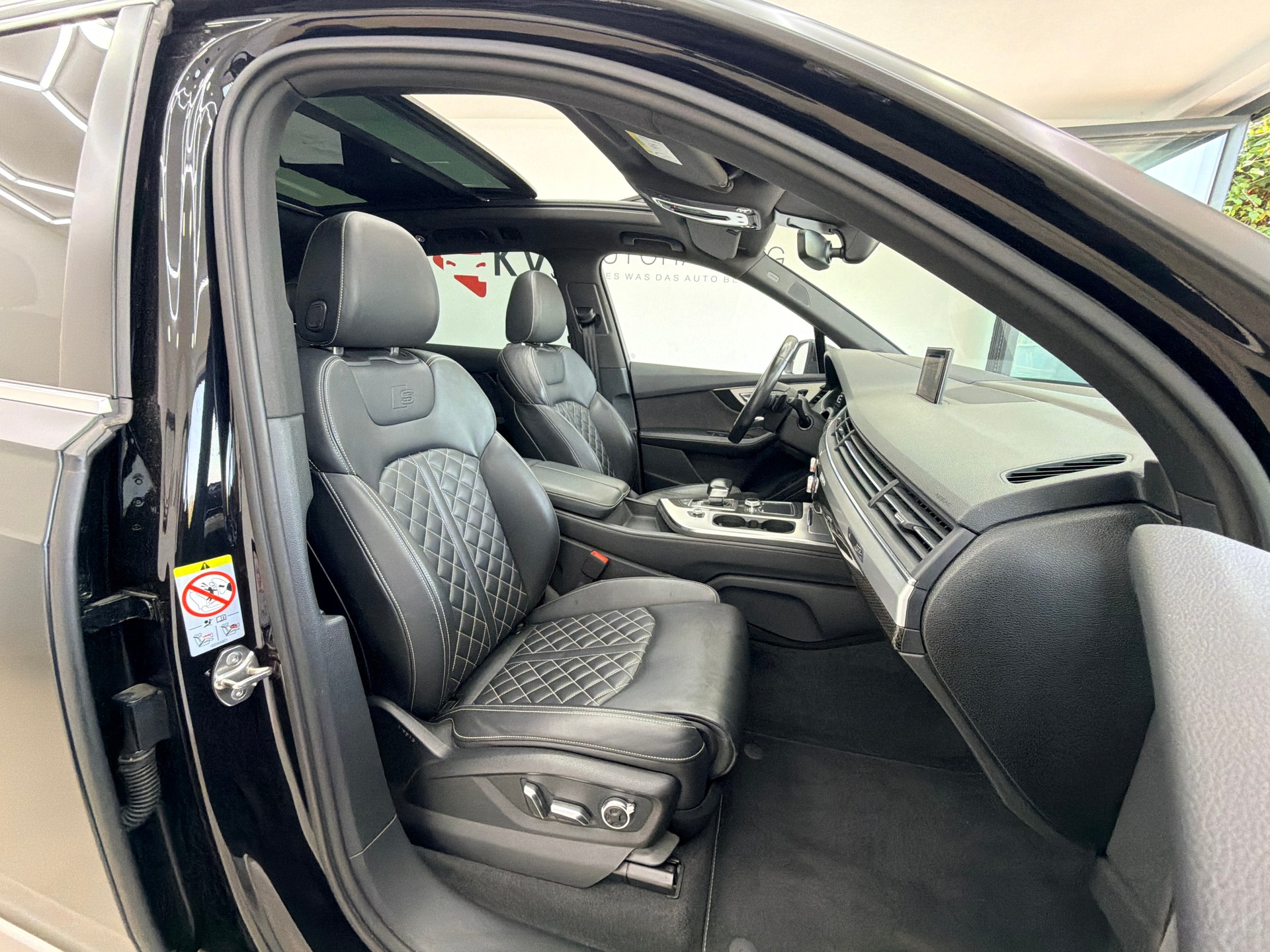 AUDI SQ7 4.0 TDI quattro tiptronic | 7 Plätze | Panorama | ABT-Felgen | Vollaustattung |-image-15