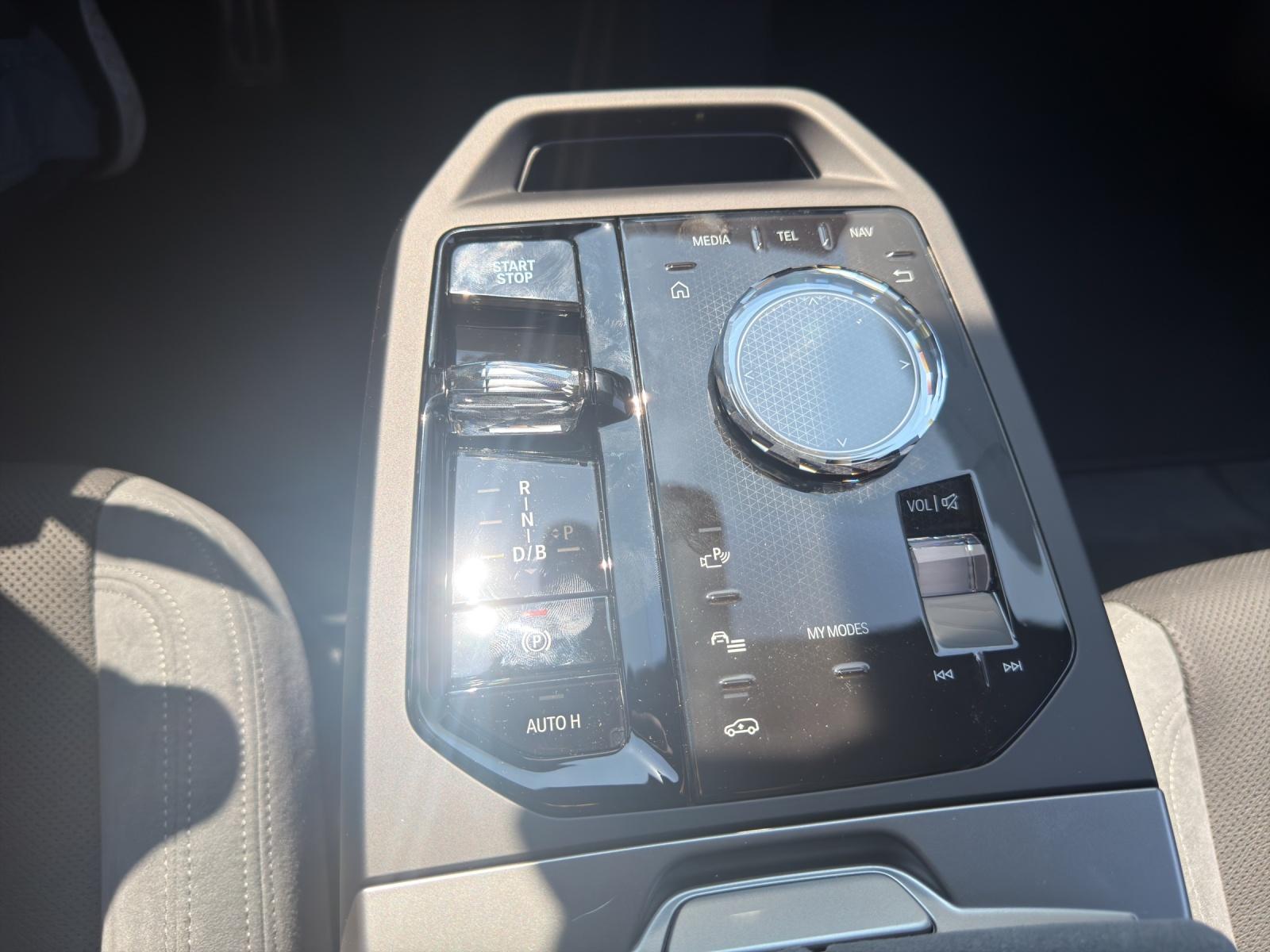 BMW iX xDrive60-image-20