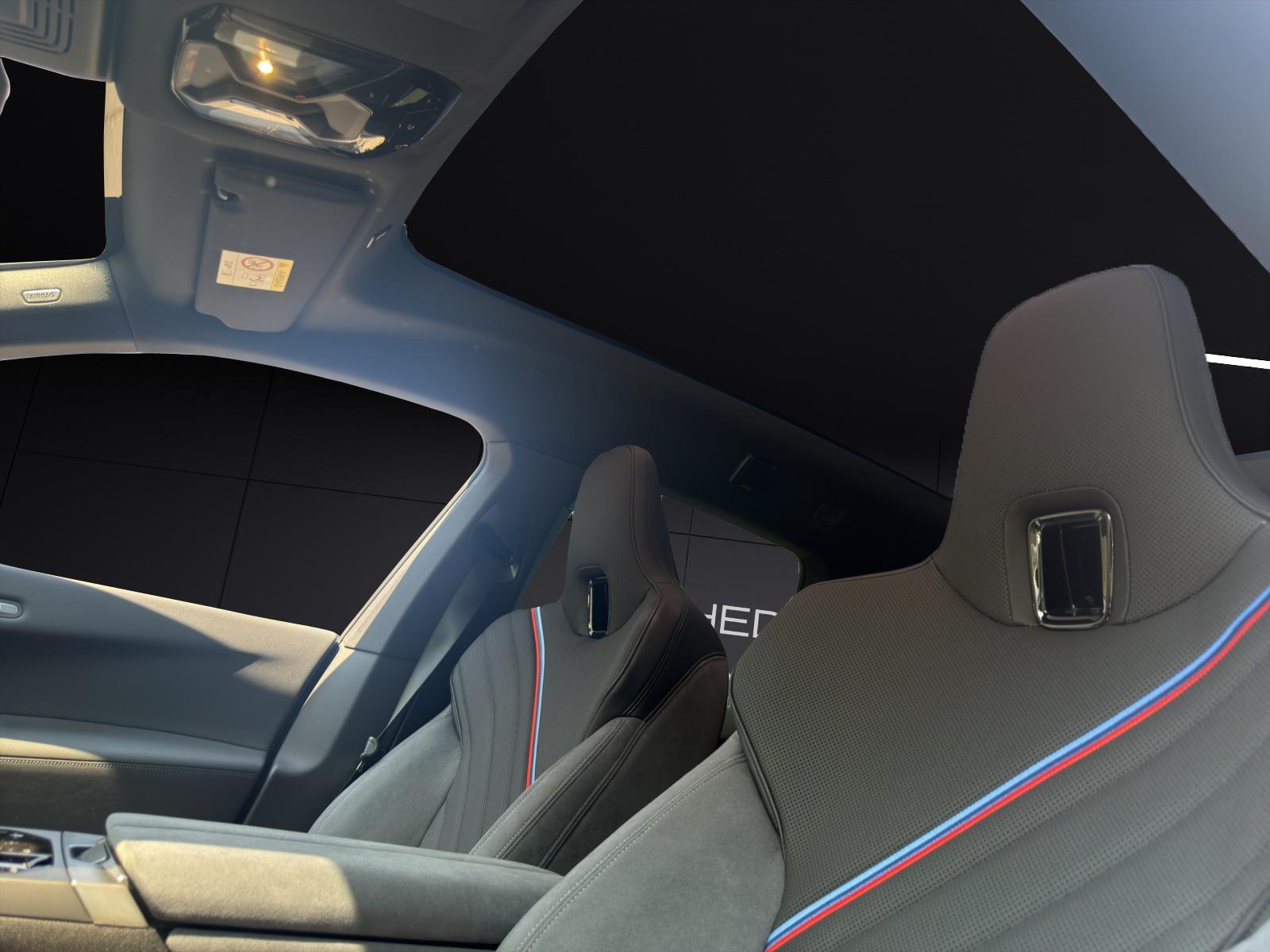 BMW iX xDrive60-image-14