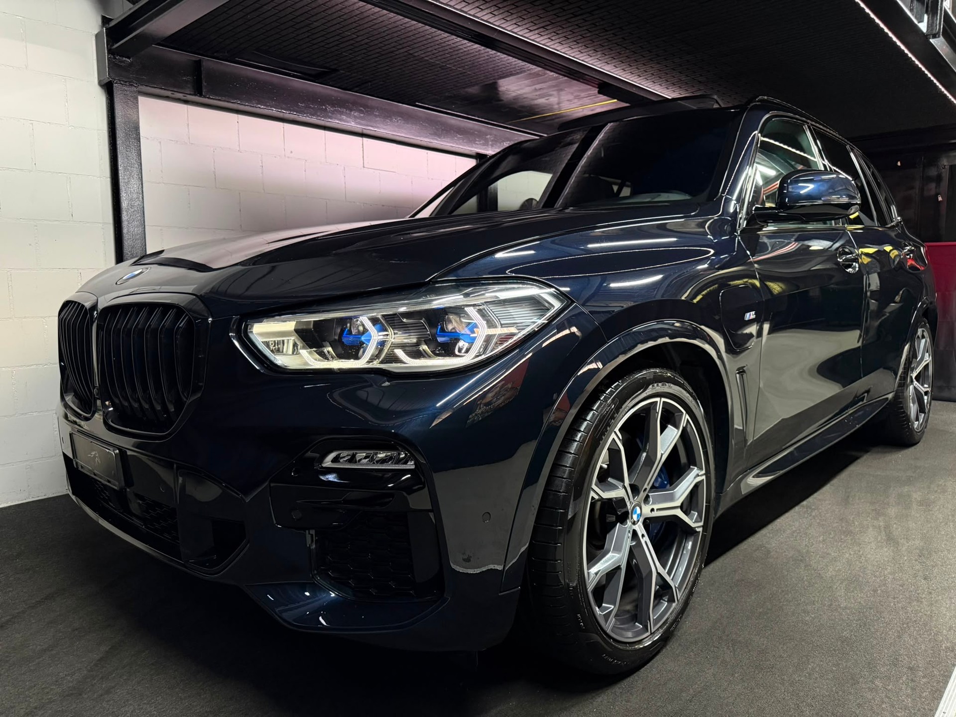 BMW X5 xDrive45e Steptronic M-SPORT / FULL OPTIONS / BOWERS-WILKINS DIAMOND | NIGHT VISION | LASER | MASSAGE | N.P148.670.--showroom-element-2