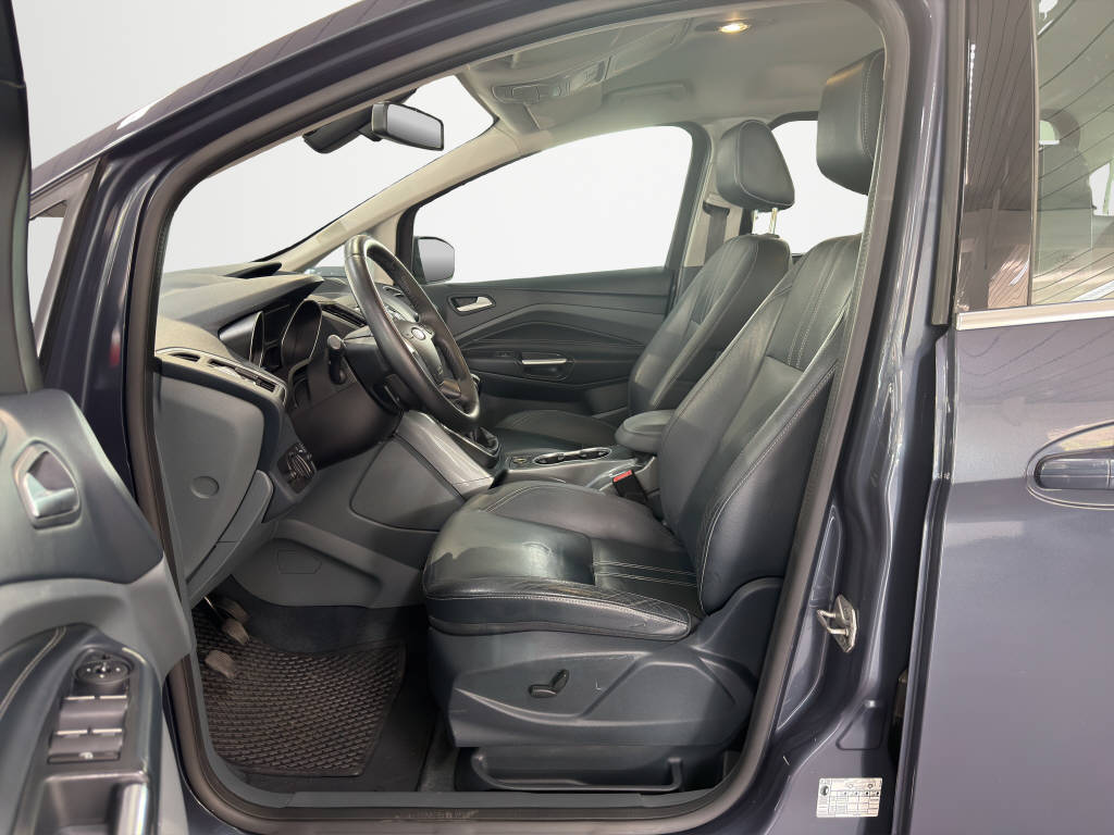 FORD Grand C-Max 2.0 TDCi 140 Titanium-image-8