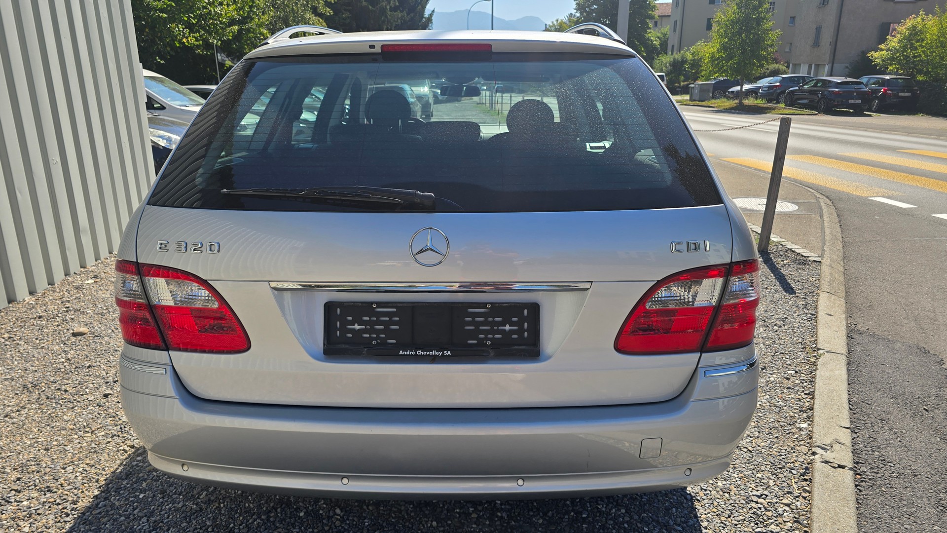 MERCEDES-BENZ E 320 CDI Elégance Automatic-image-5