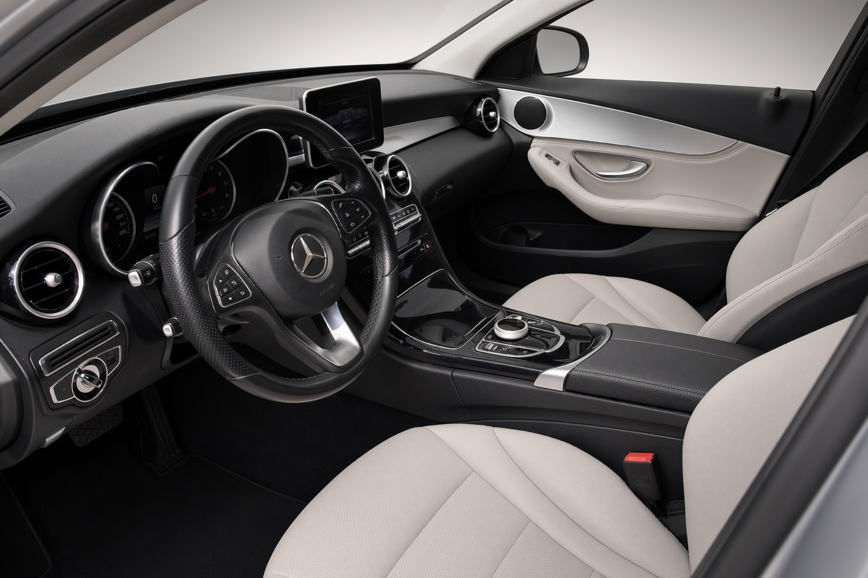 MERCEDES-BENZ C 200 Avantgarde 7G-Tronic-image-8