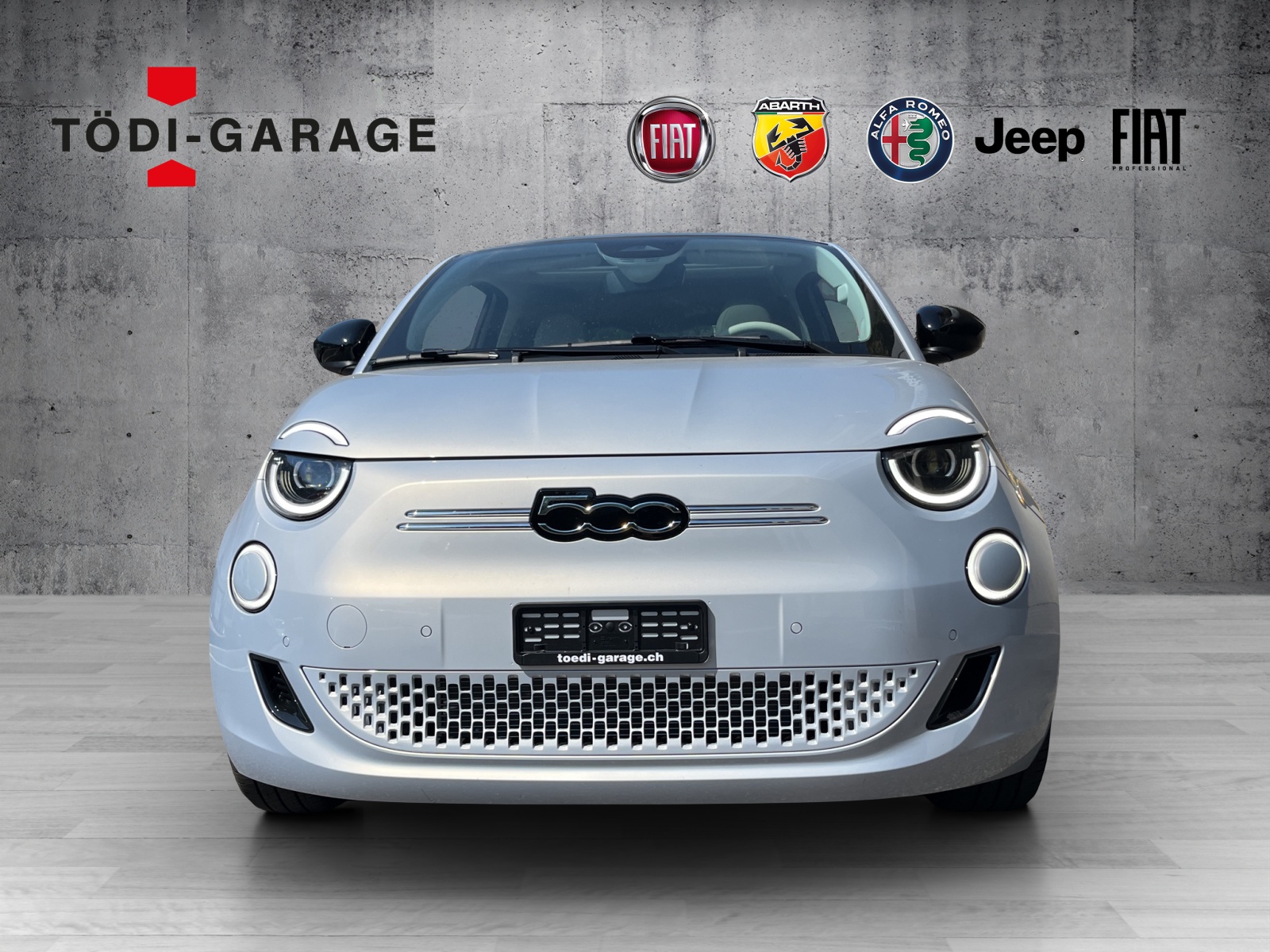 FIAT 500La Prima-showroom-element-1