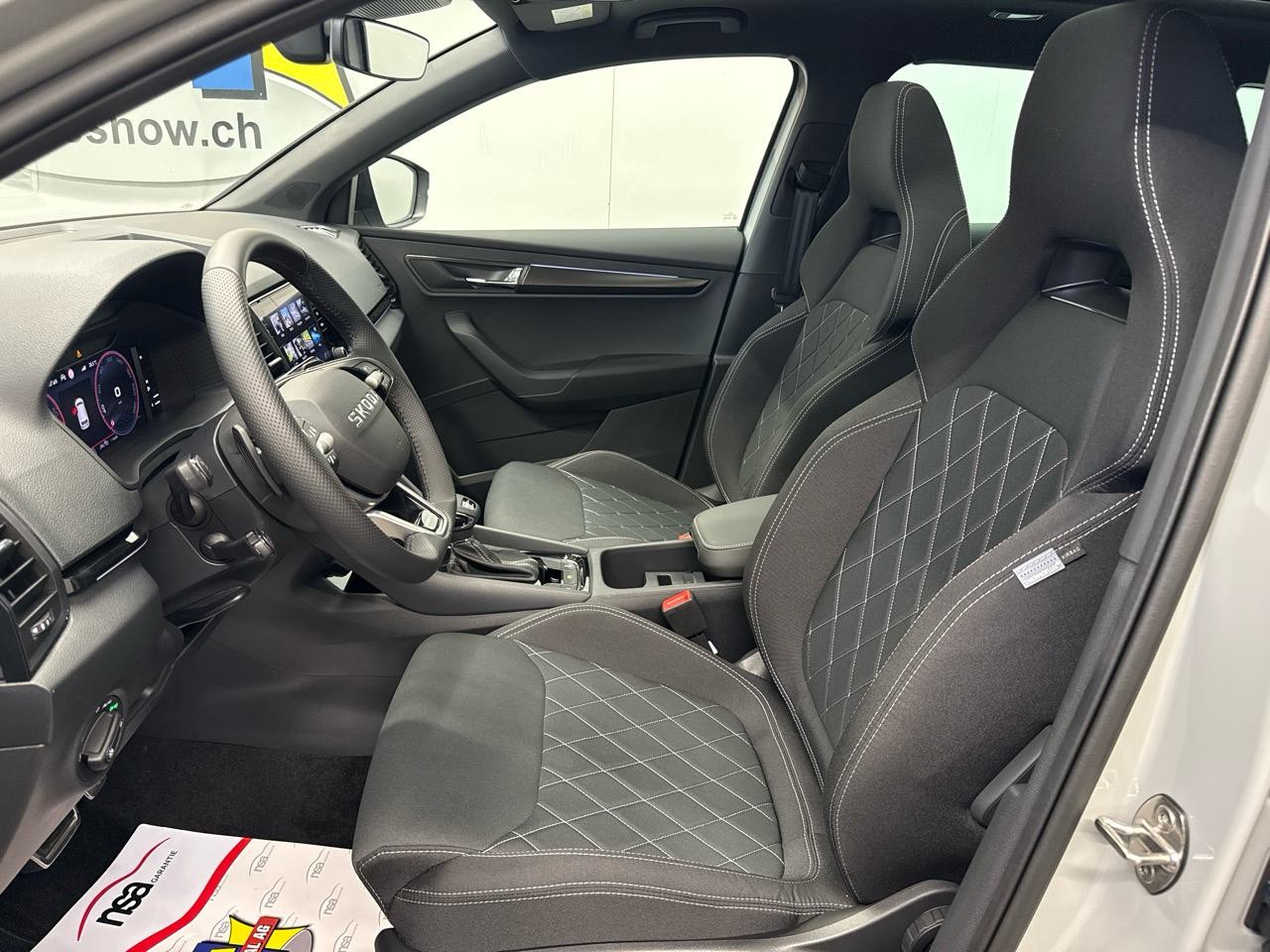 SKODA Karoq 2.0 TSI SportLine 4x4 DSG-showroom-element-3