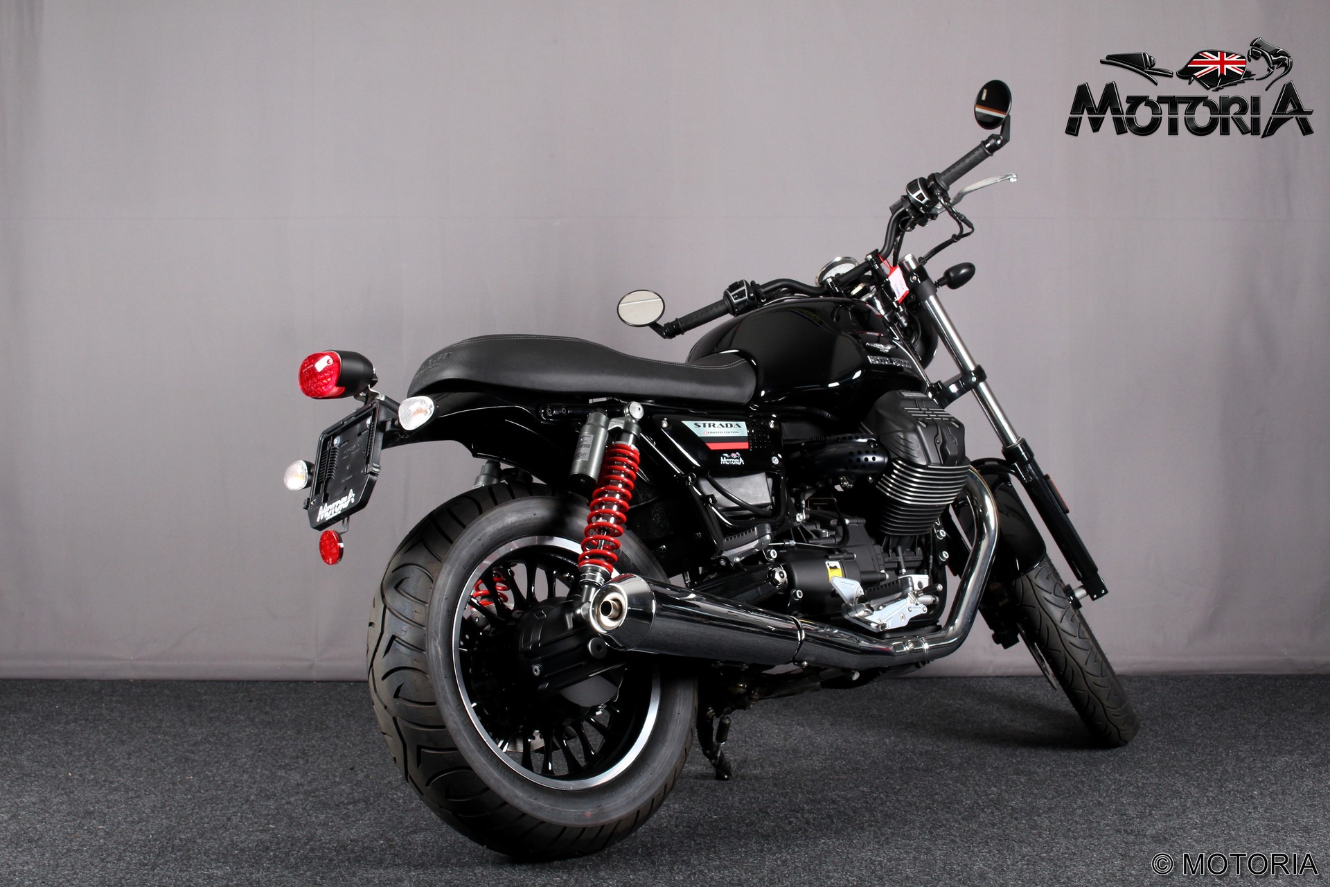 MOTO GUZZI V9 Roamer 850 ABS-showroom-element-2