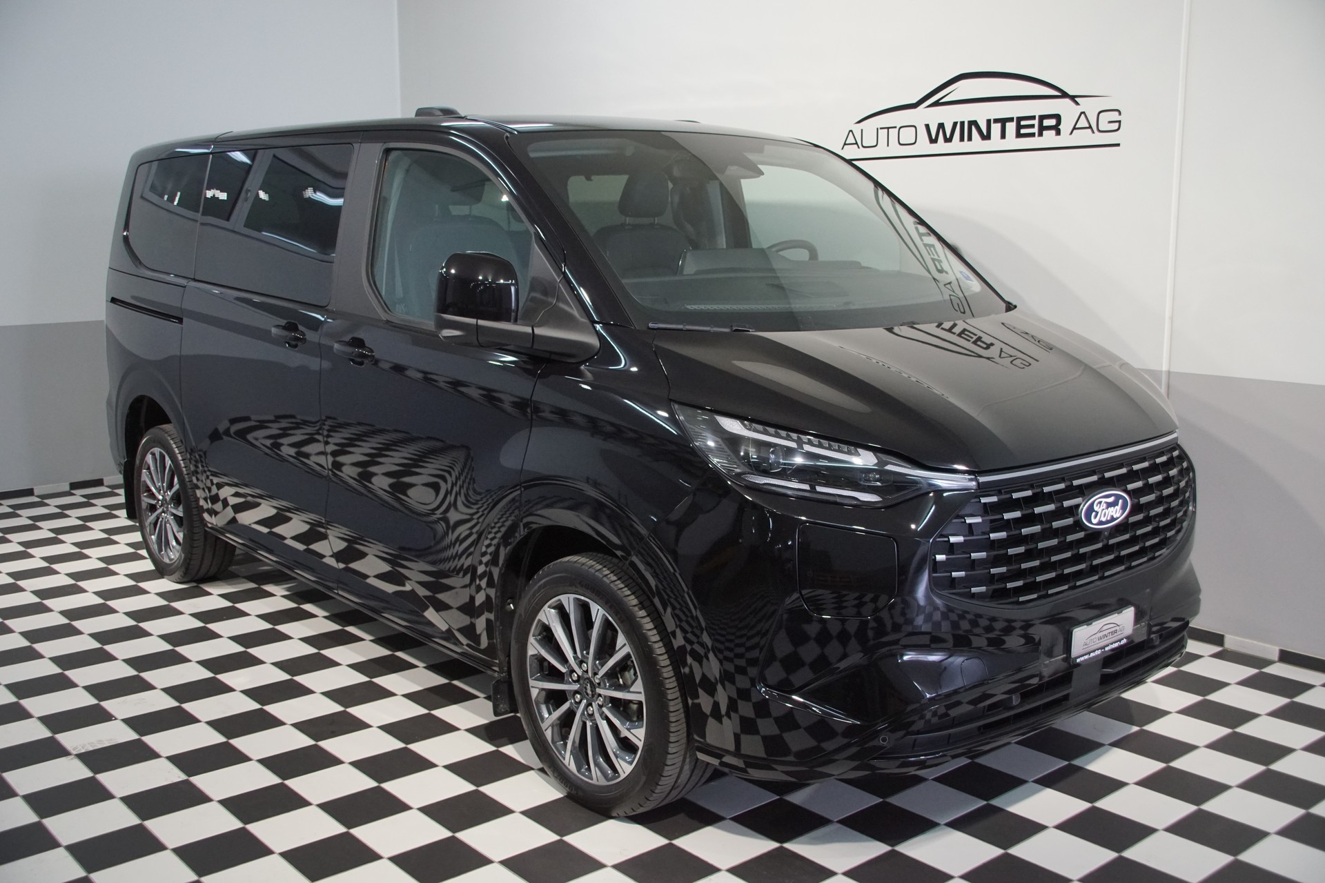FORD Tourneo Bus 340 L1H1 PHEV TitaniumX
