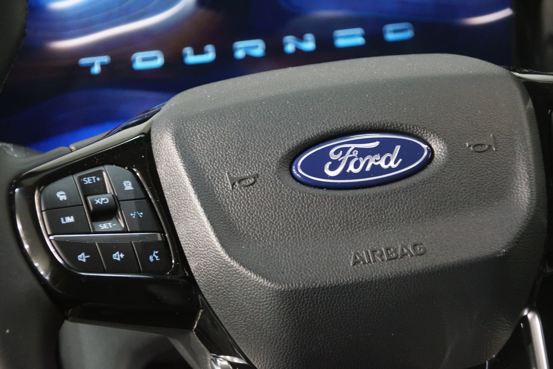 FORD Tourneo Bus 340 L1H1 PHEV TitaniumX-image-12