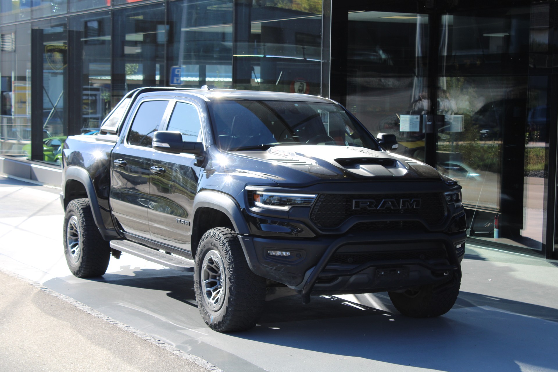 DODGE TRX 6.2 V8 711 PS
