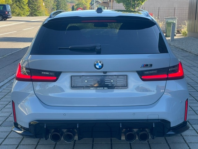 BMW M3 Touring xDrive Competition M-image-9