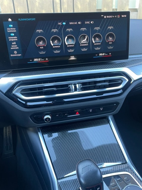 BMW M3 Touring xDrive Competition M-image-25