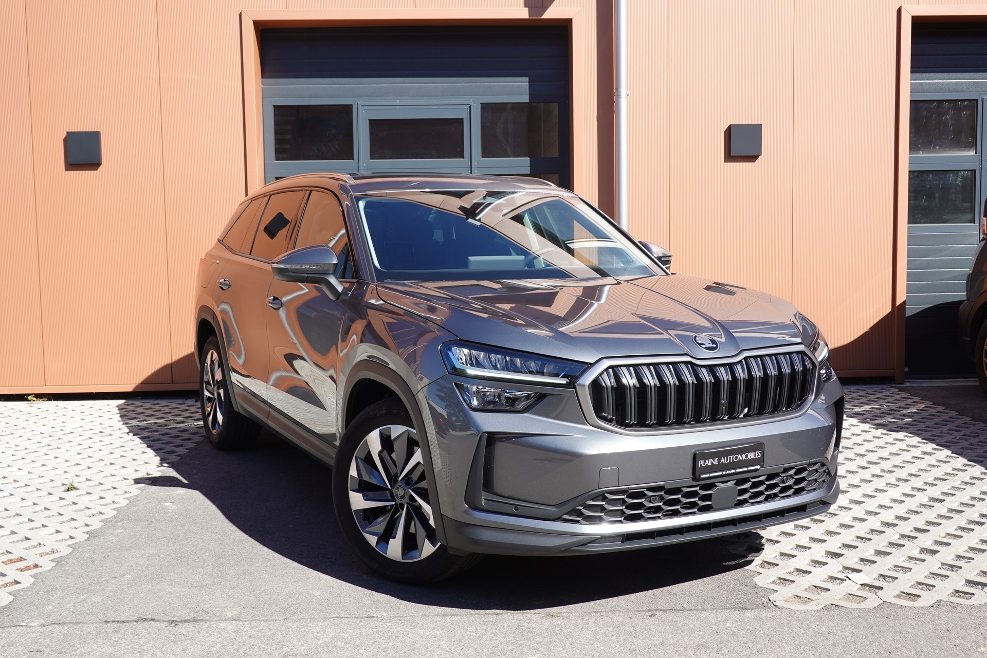 SKODA Kodiaq 1.5 TSI mHEV * 7 Places * Crochet remorque * Caméra * Tempomat Adaptatif * Clim Auto * Hayon Electrique *"